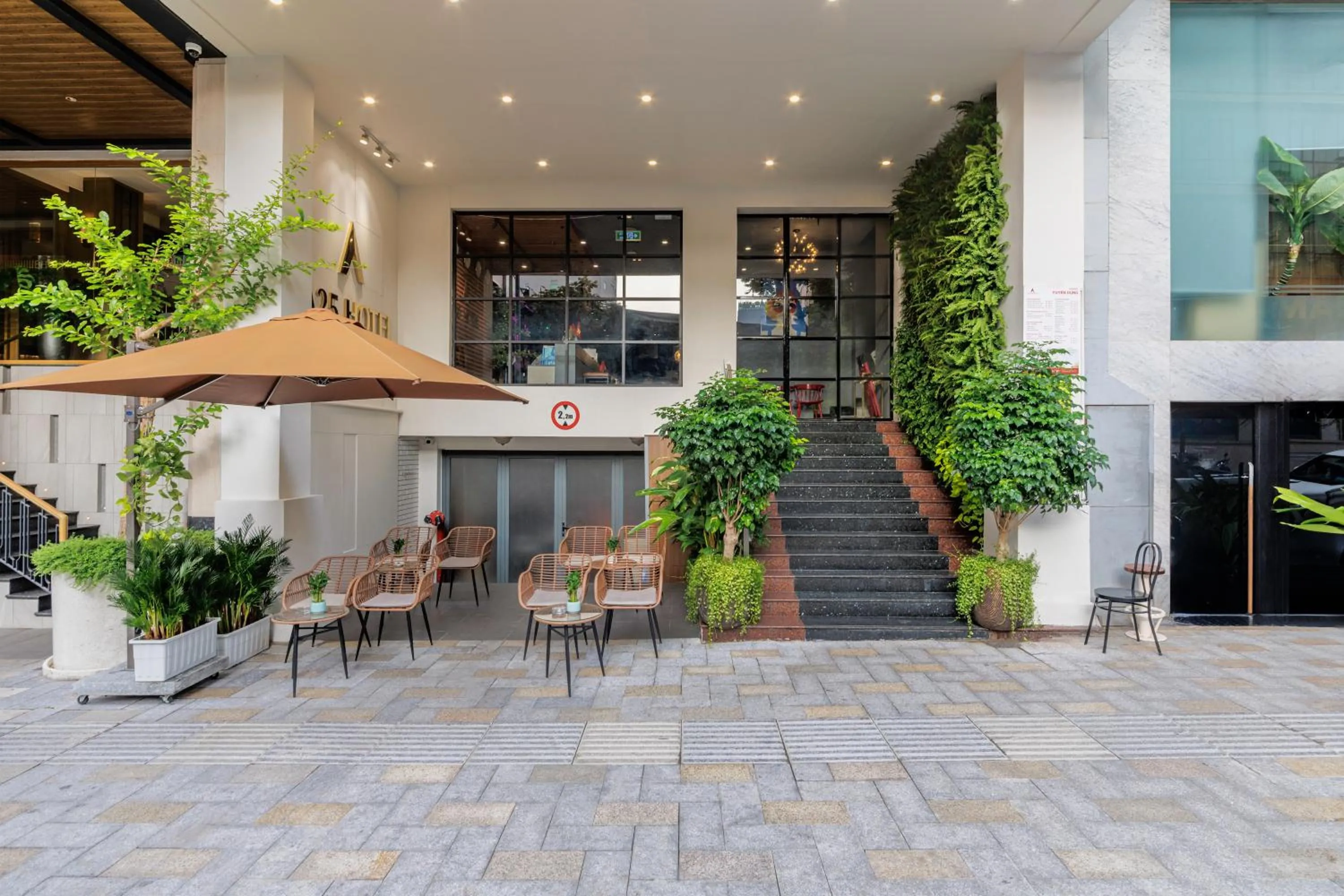 Property building in A25 Hotel - 55 Lê Anh Xuân