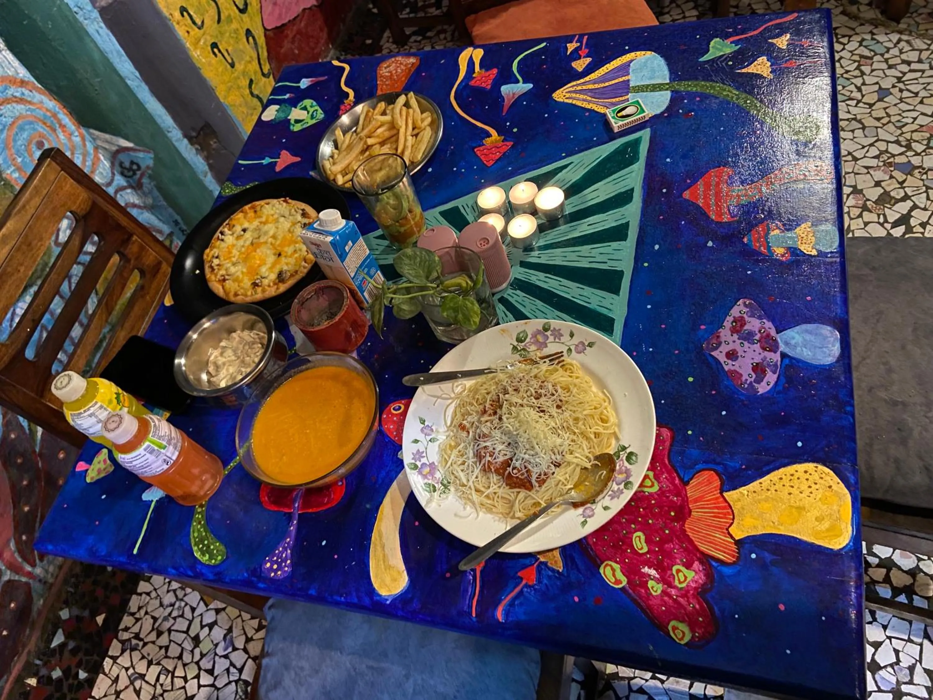 Food and drinks in Bob hostel