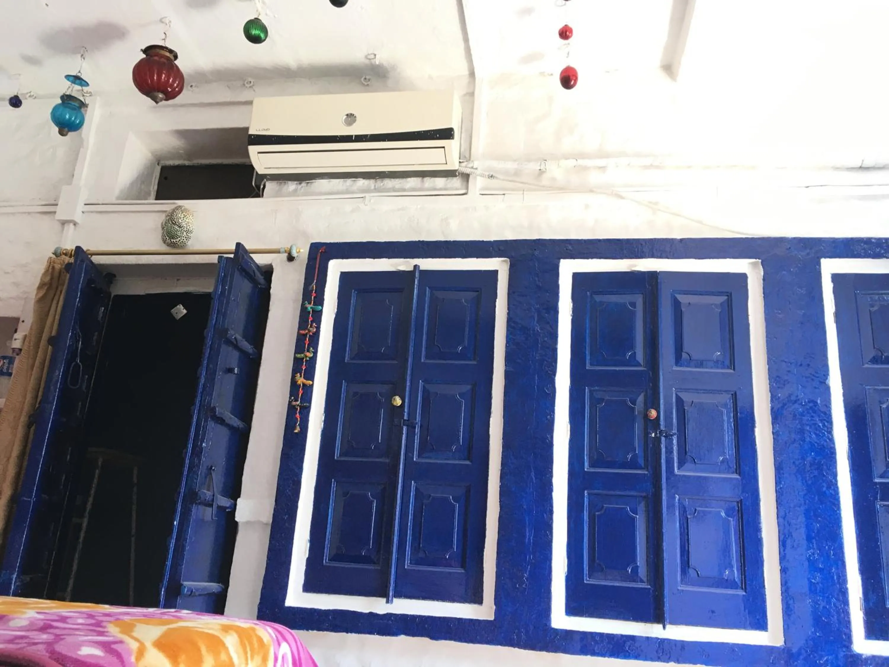 wardrobe in Bob hostel