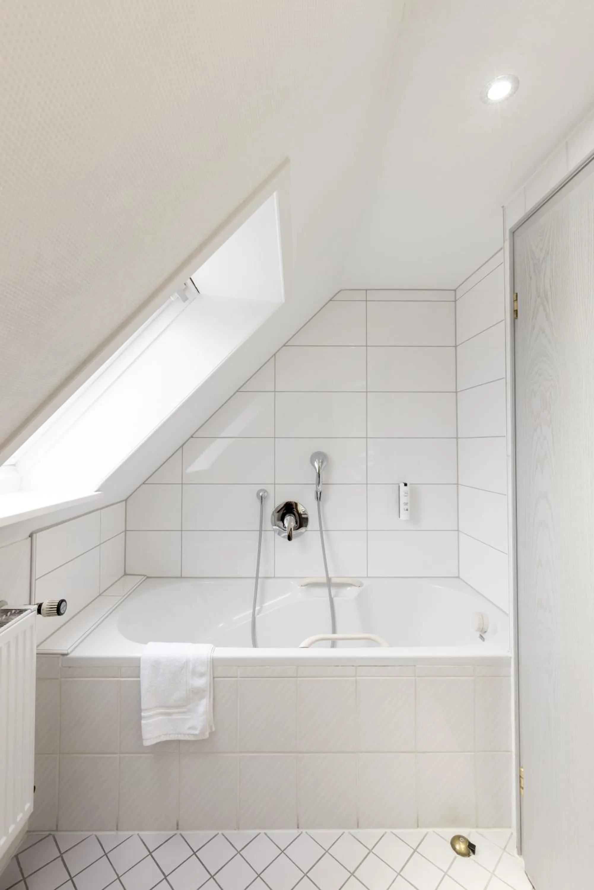 Bathroom in Eventlocation & Hotel Schloss Neuburg