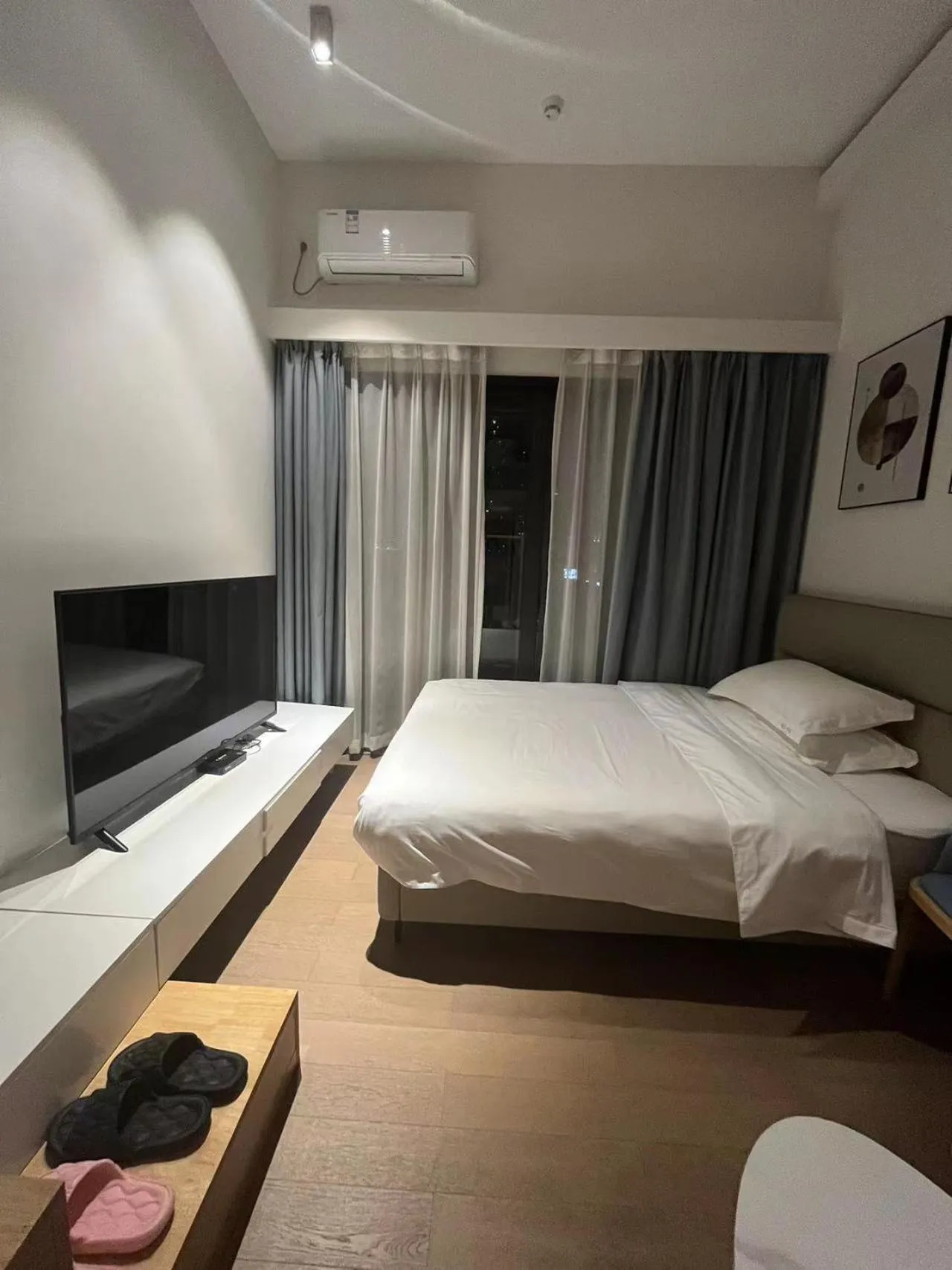 Bed in Guangzhou YuXiang Apartment - Guangzhou Pazhou International Convention and Exhibition Center