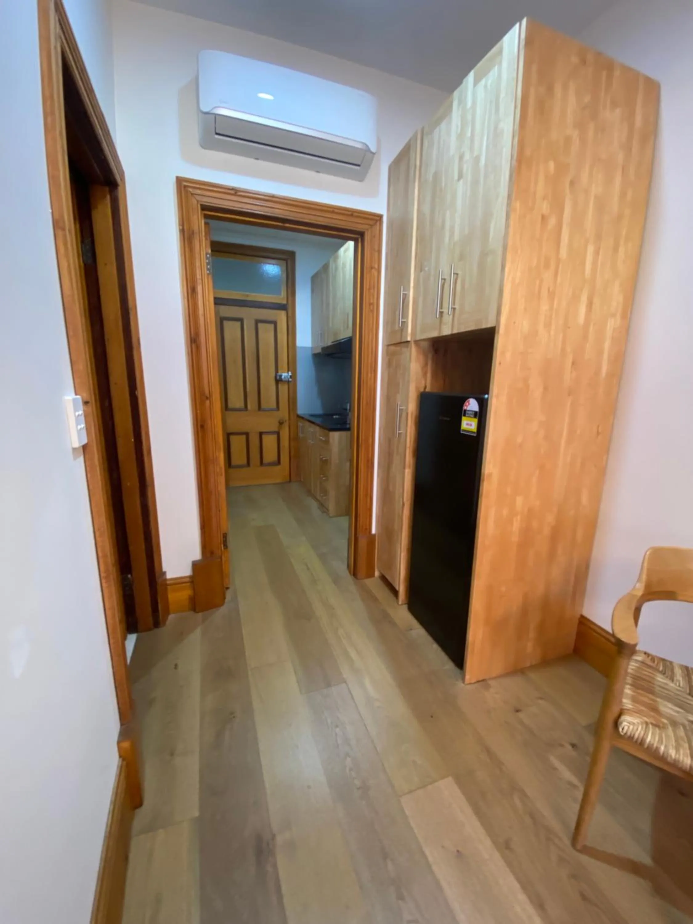 Kitchen or kitchenette in RIALTO SUITES Fremantle