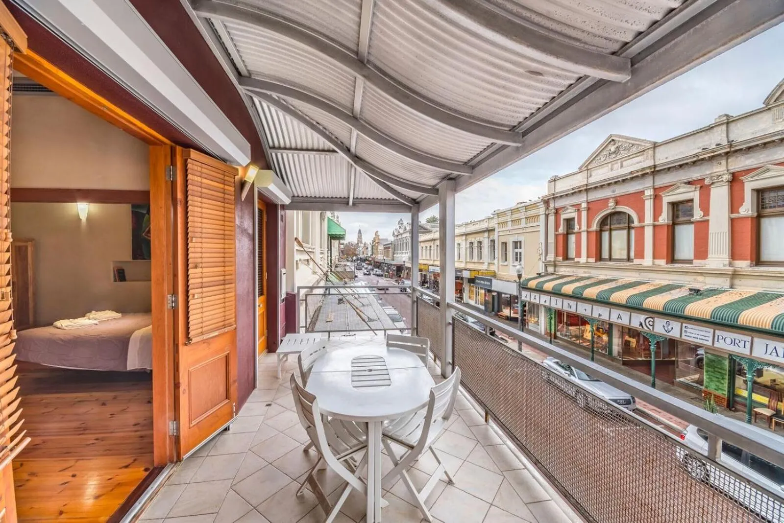 Balcony/Terrace in RIALTO SUITES Fremantle