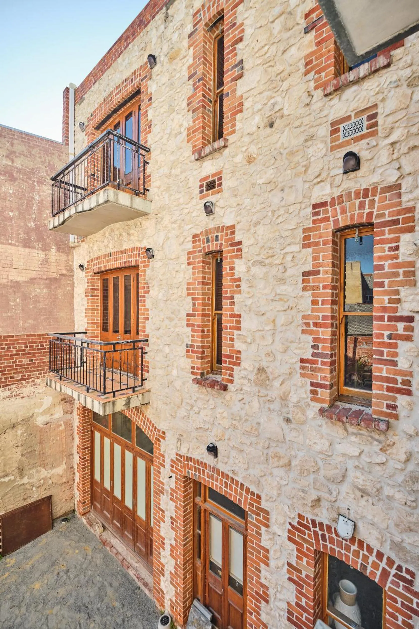Balcony/Terrace in RIALTO SUITES Fremantle