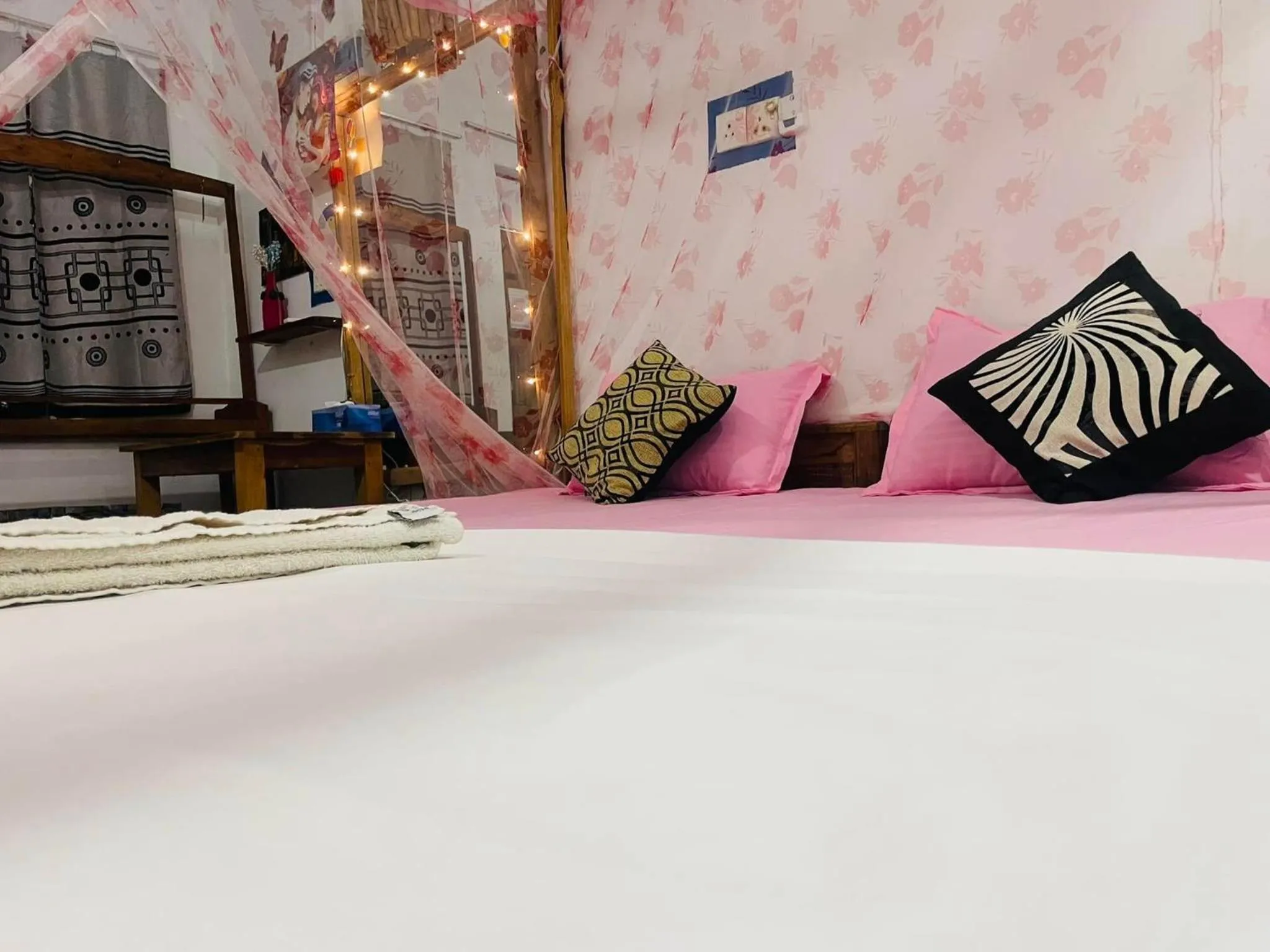 Bed in Star Rest Beach Hotel