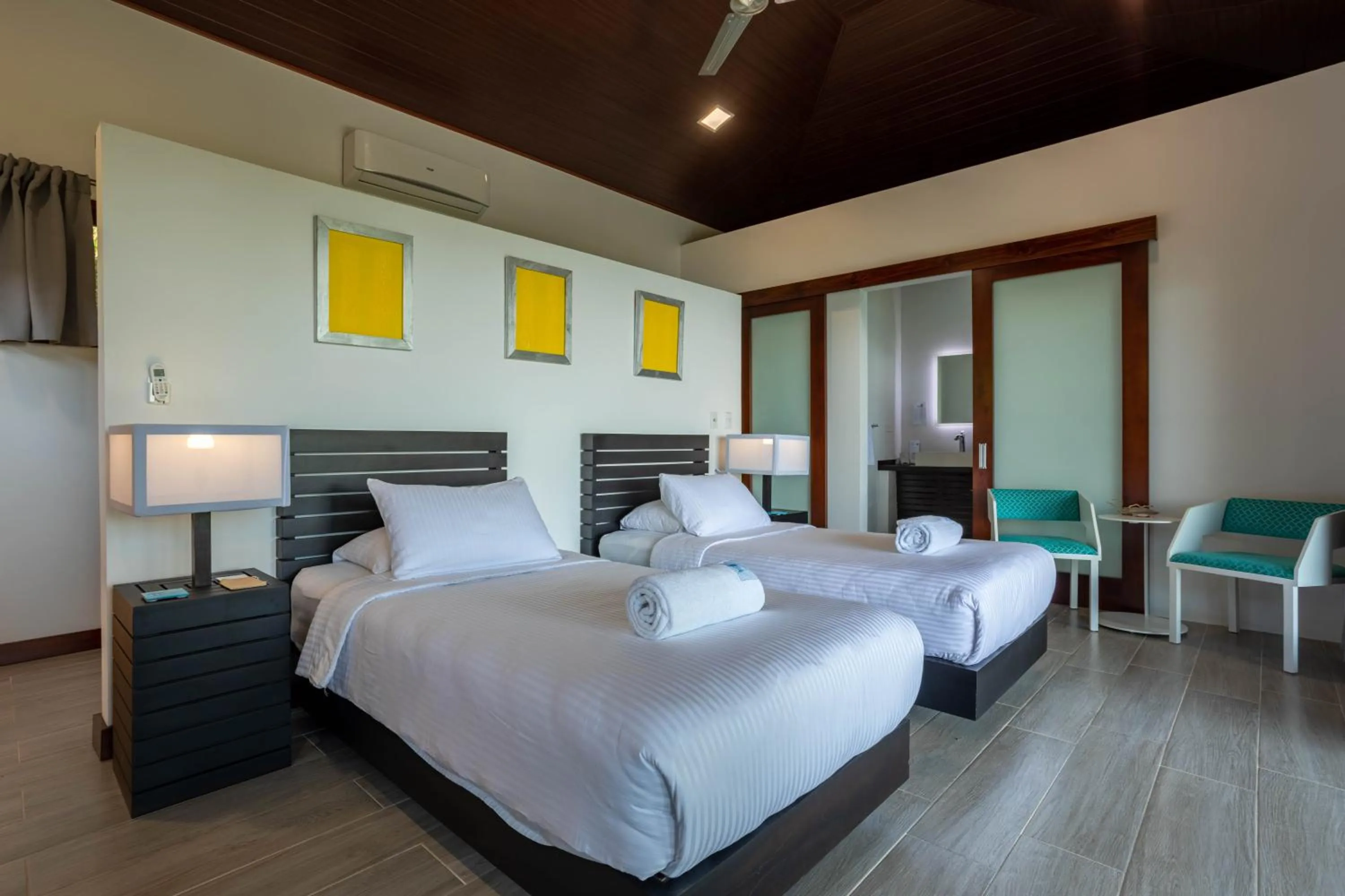 Bed in The Tranquilo Lodge, Adult Only, All meals included