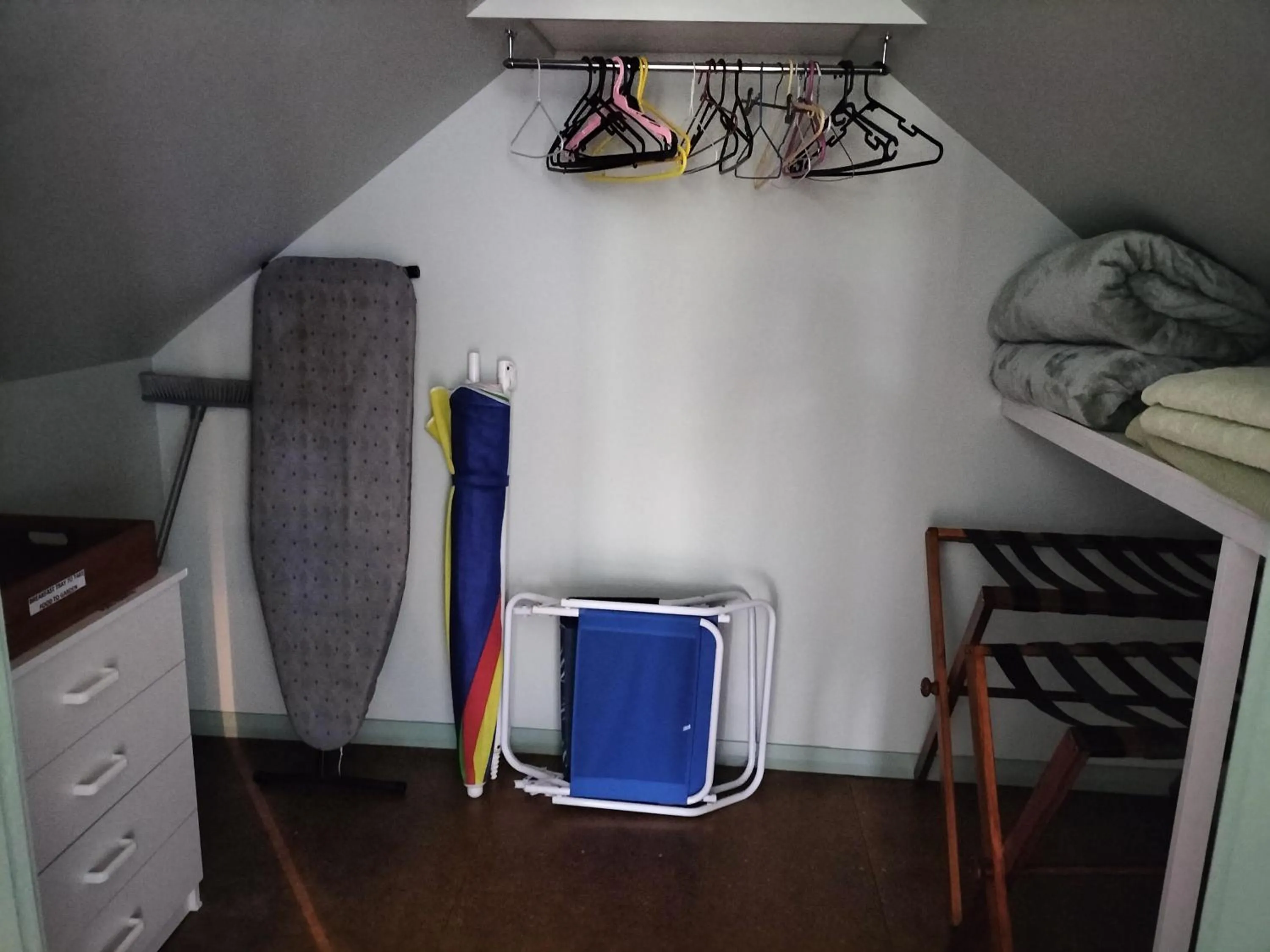storage in Salamander Bay Bed and Breakfast