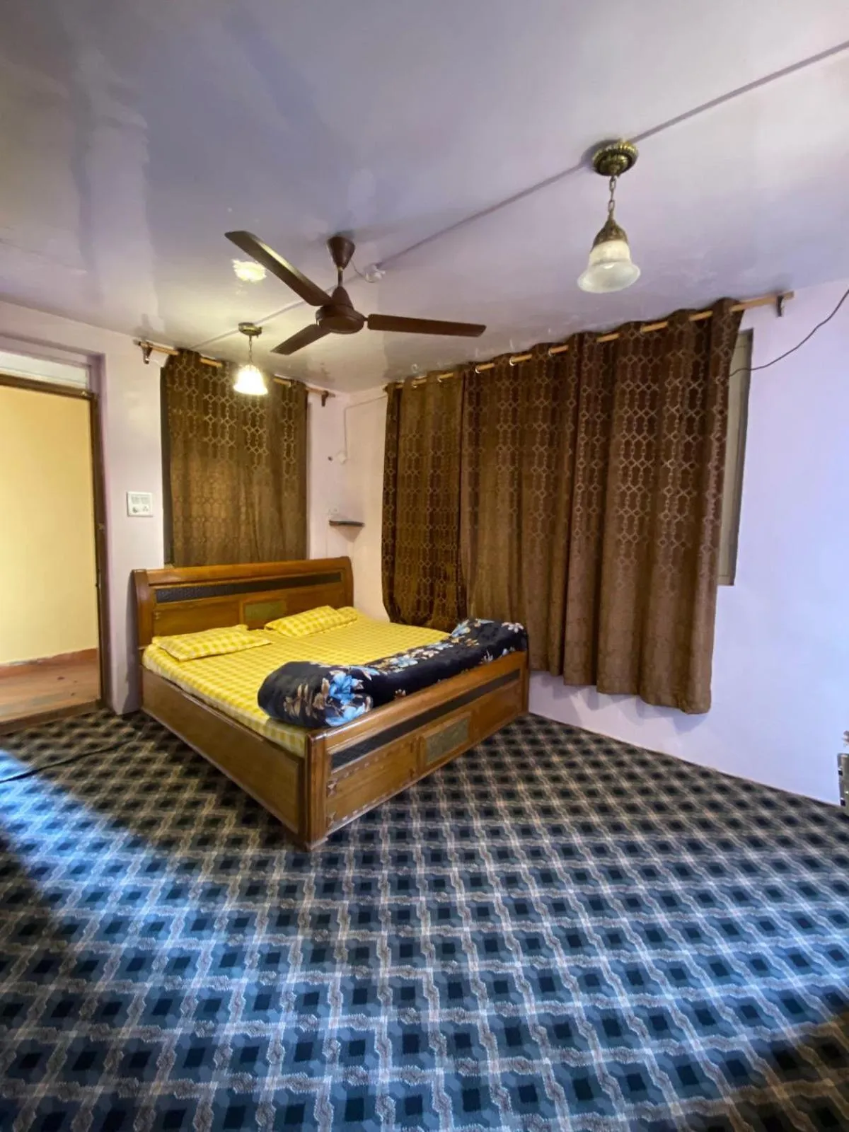 Bed in Hotel Gulistan