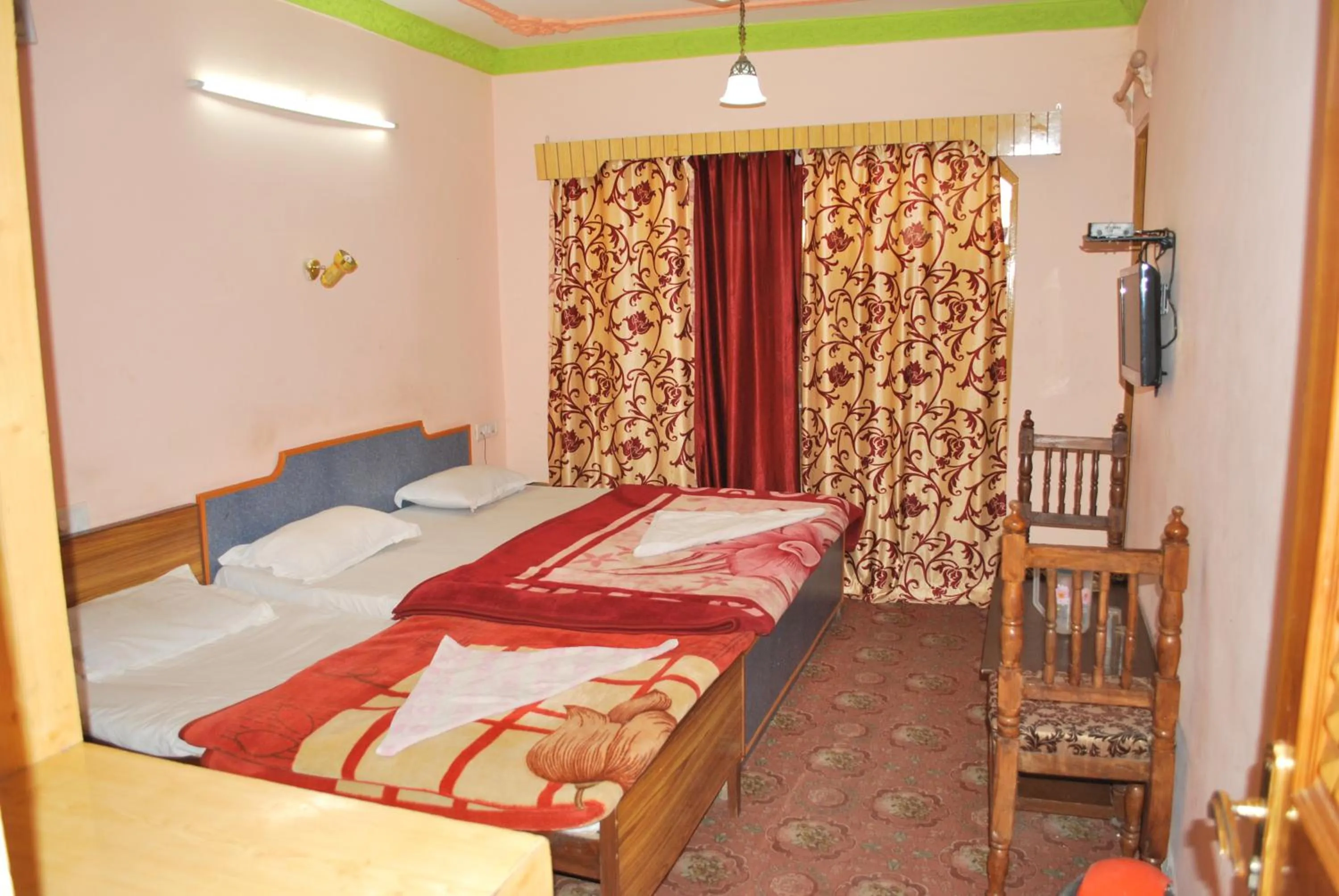 Bed in Hotel Gulistan