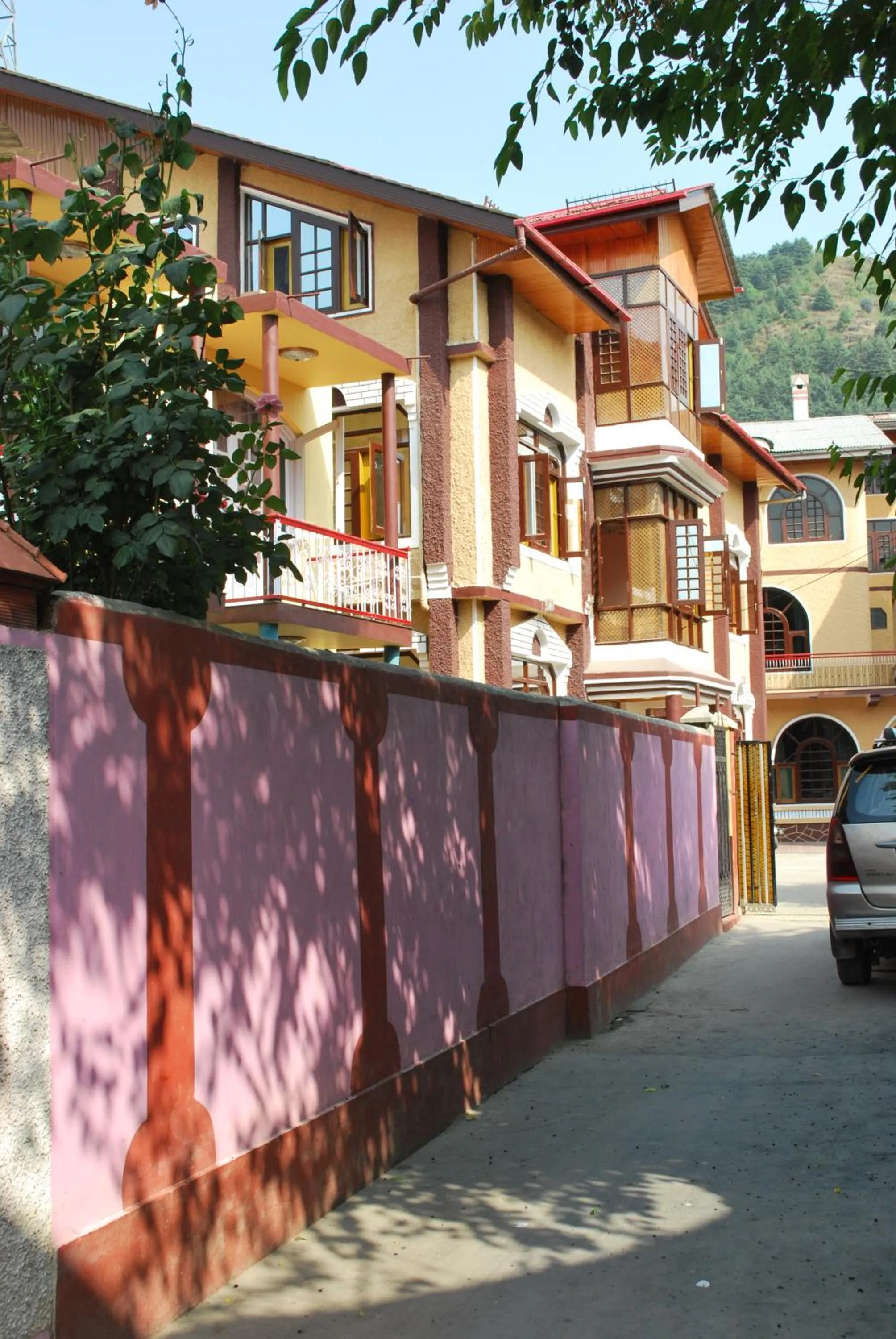 Facade/entrance in Hotel Gulistan