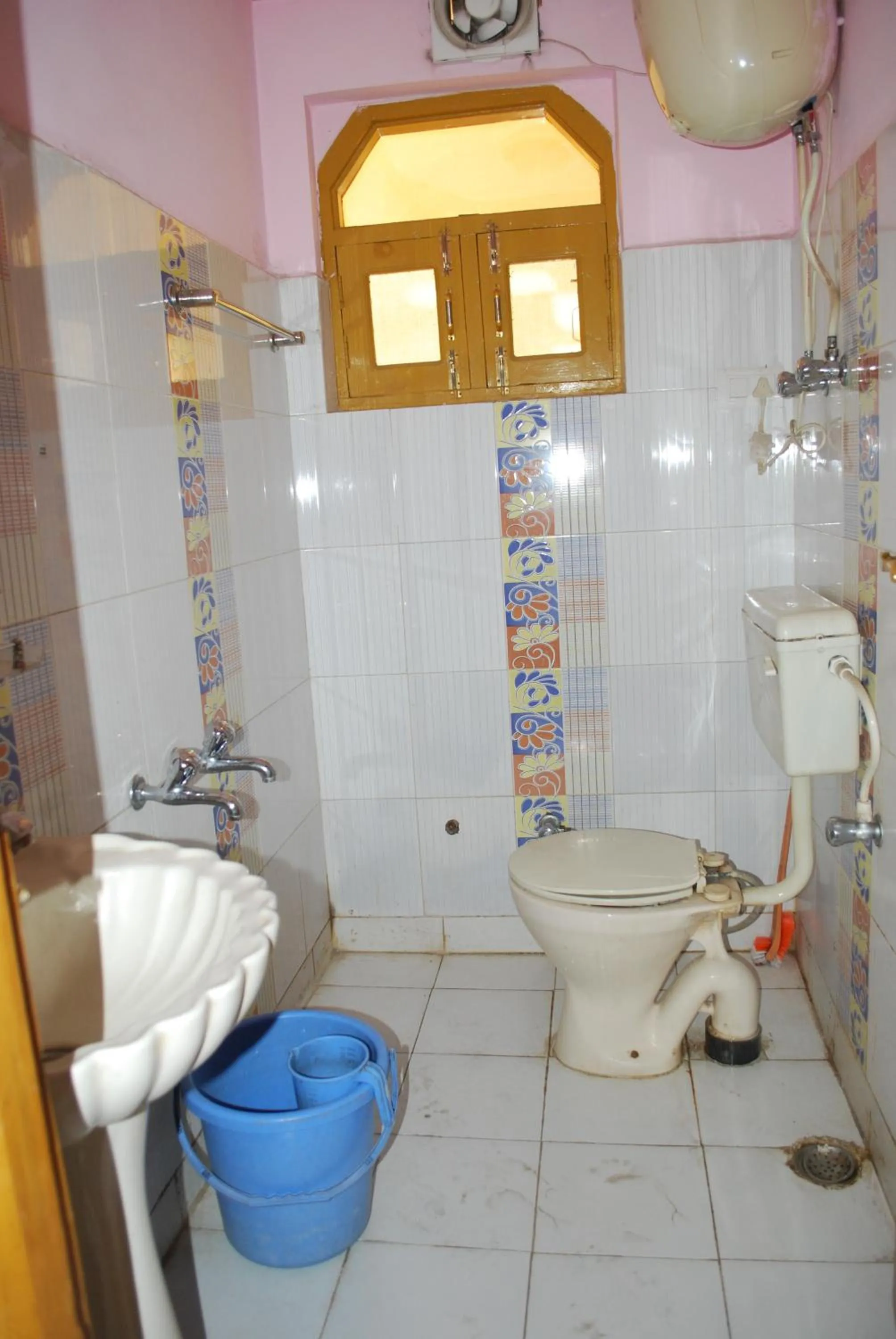 Bathroom in Hotel Gulistan