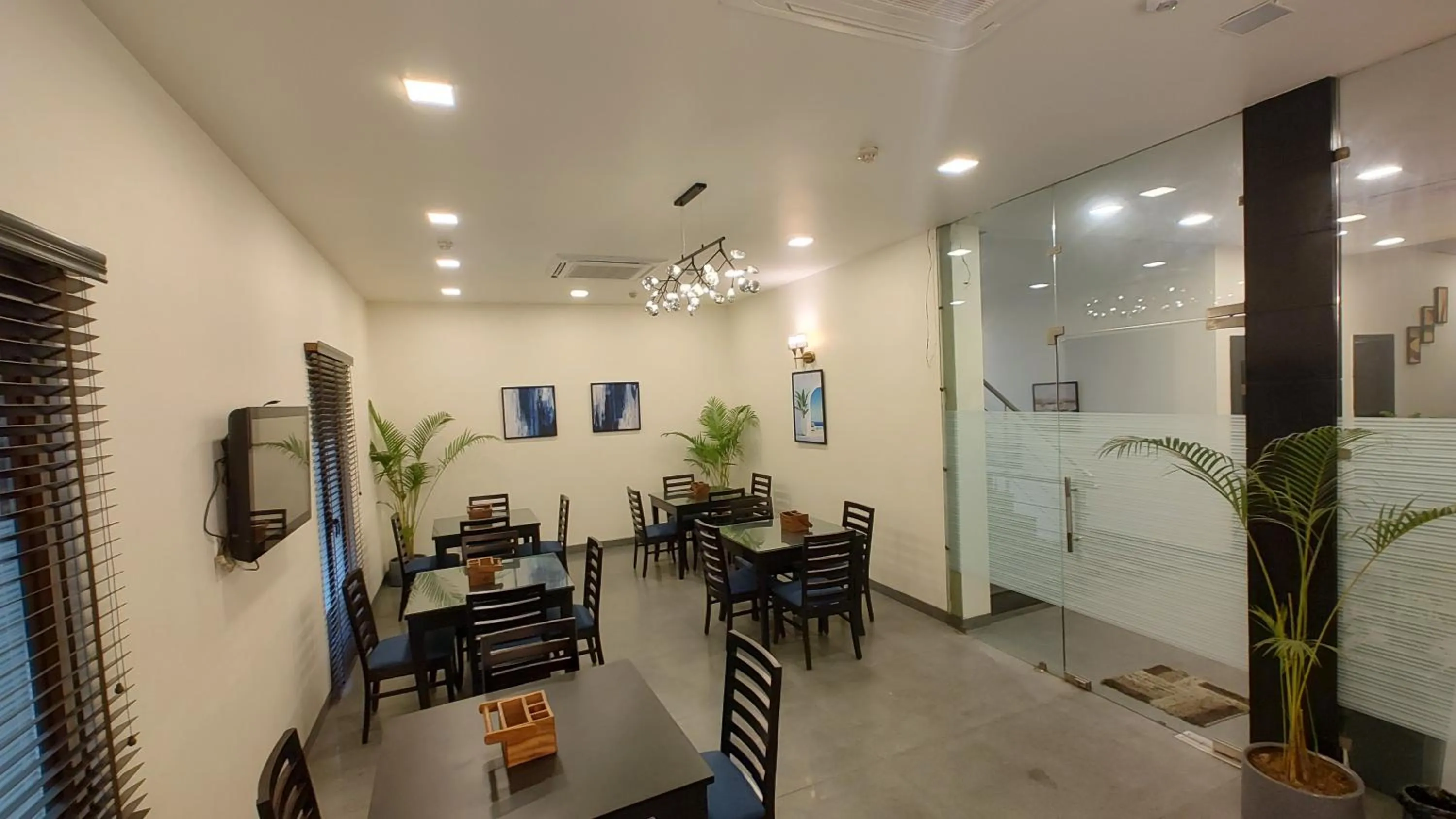 Restaurant/places to eat in Saltstayz Thyme Sukhdev Vihar, New Delhi