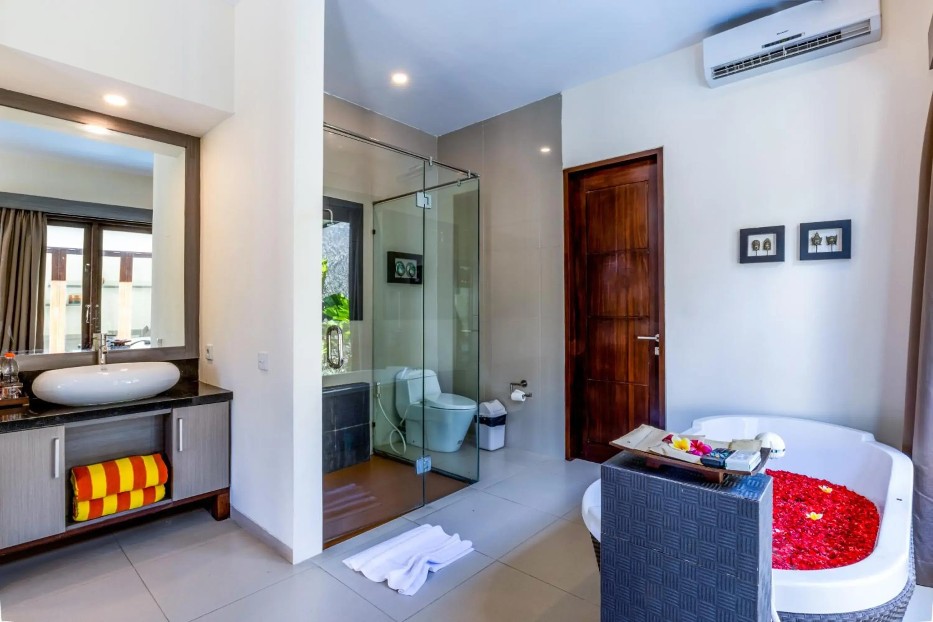 Bathroom in Luxotic Private Villa and Resort Bathroom in Luxotic Private Villa and Resort