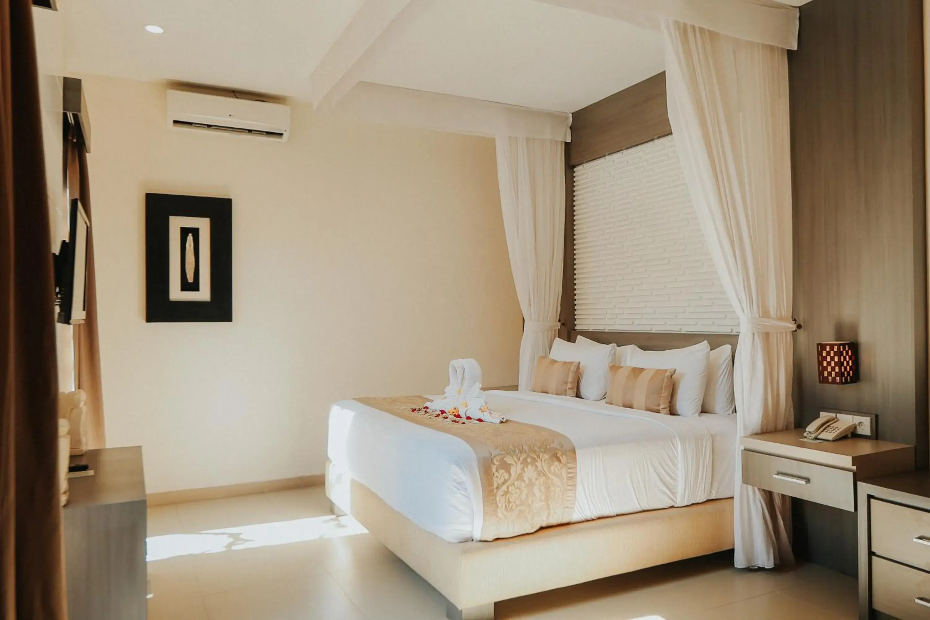Property building, Bed in Luxotic Private Villa and Resort Property building, Bed in Luxotic Private Villa and Resort