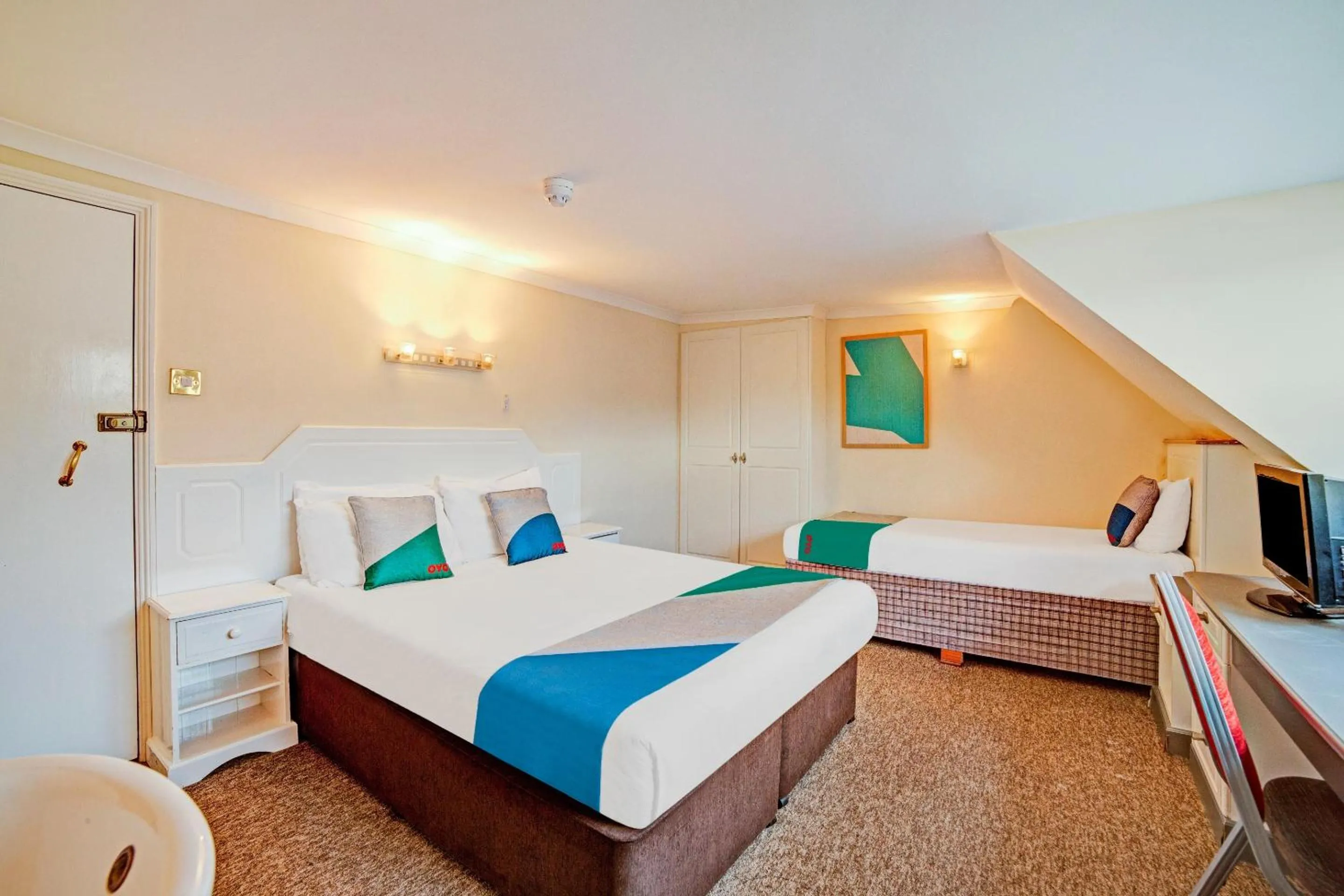 Bedroom in The Gullivers Hotel