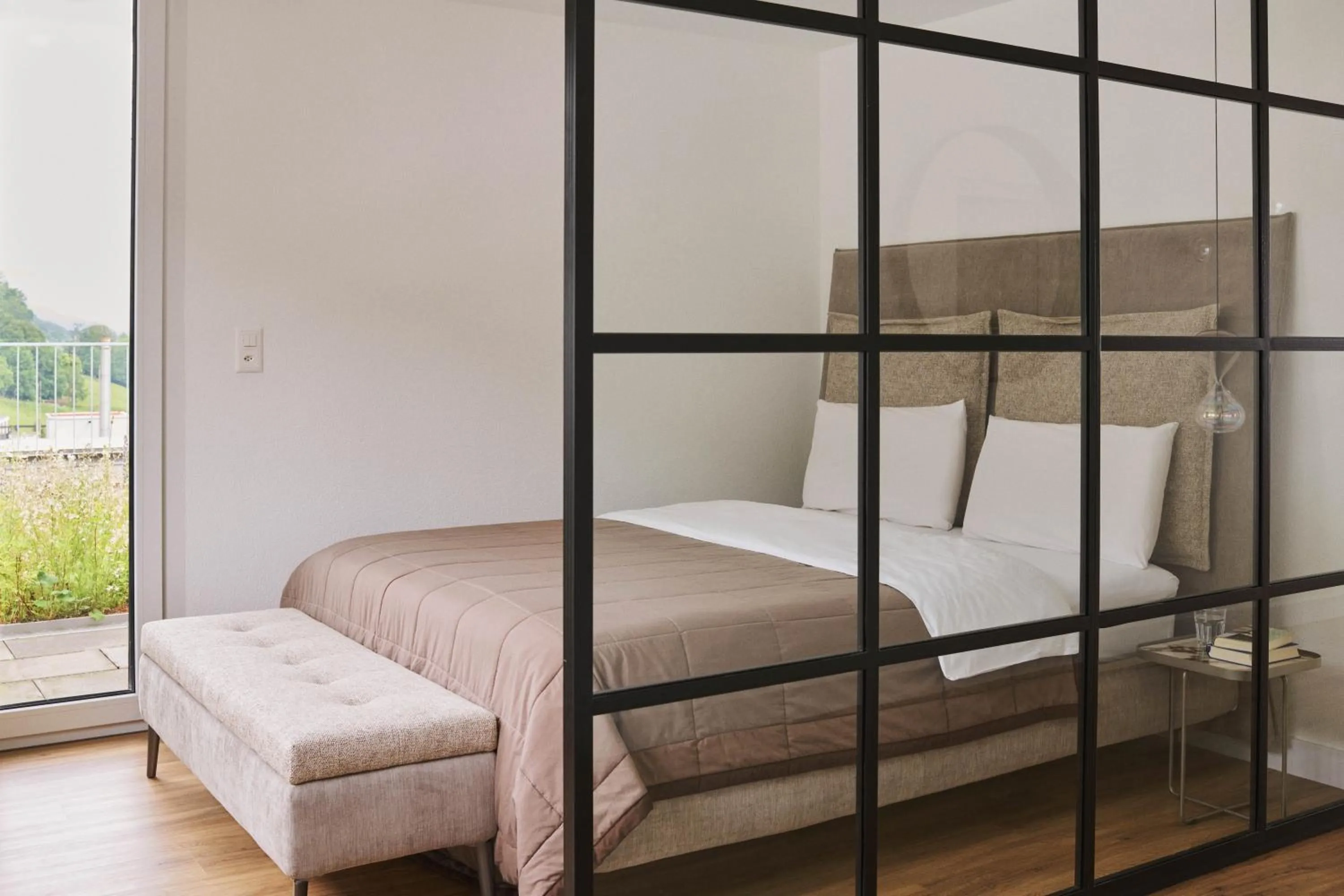 Bed in Belmont Residences lakeview in Horgen Zürich Zug Pfäffikon