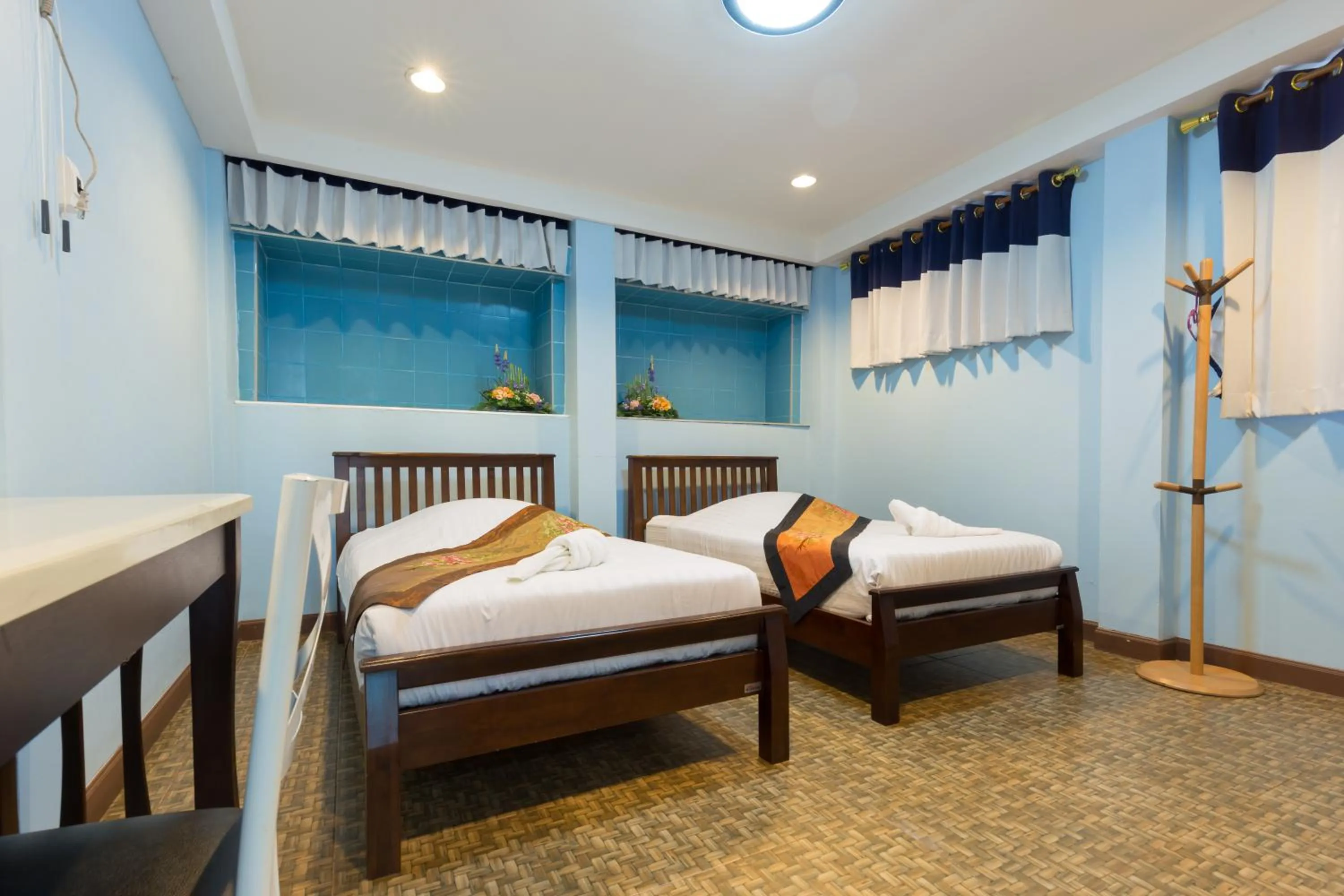 Bed in Mhork Buri Resort