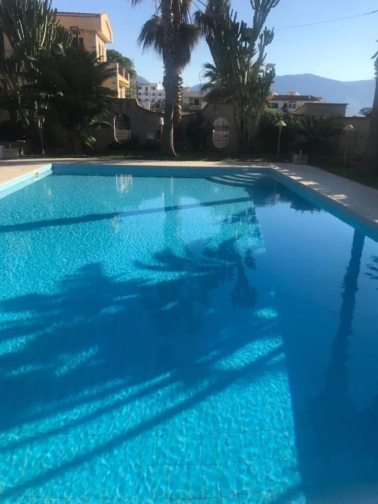 Swimming pool in Villa Seven Palms