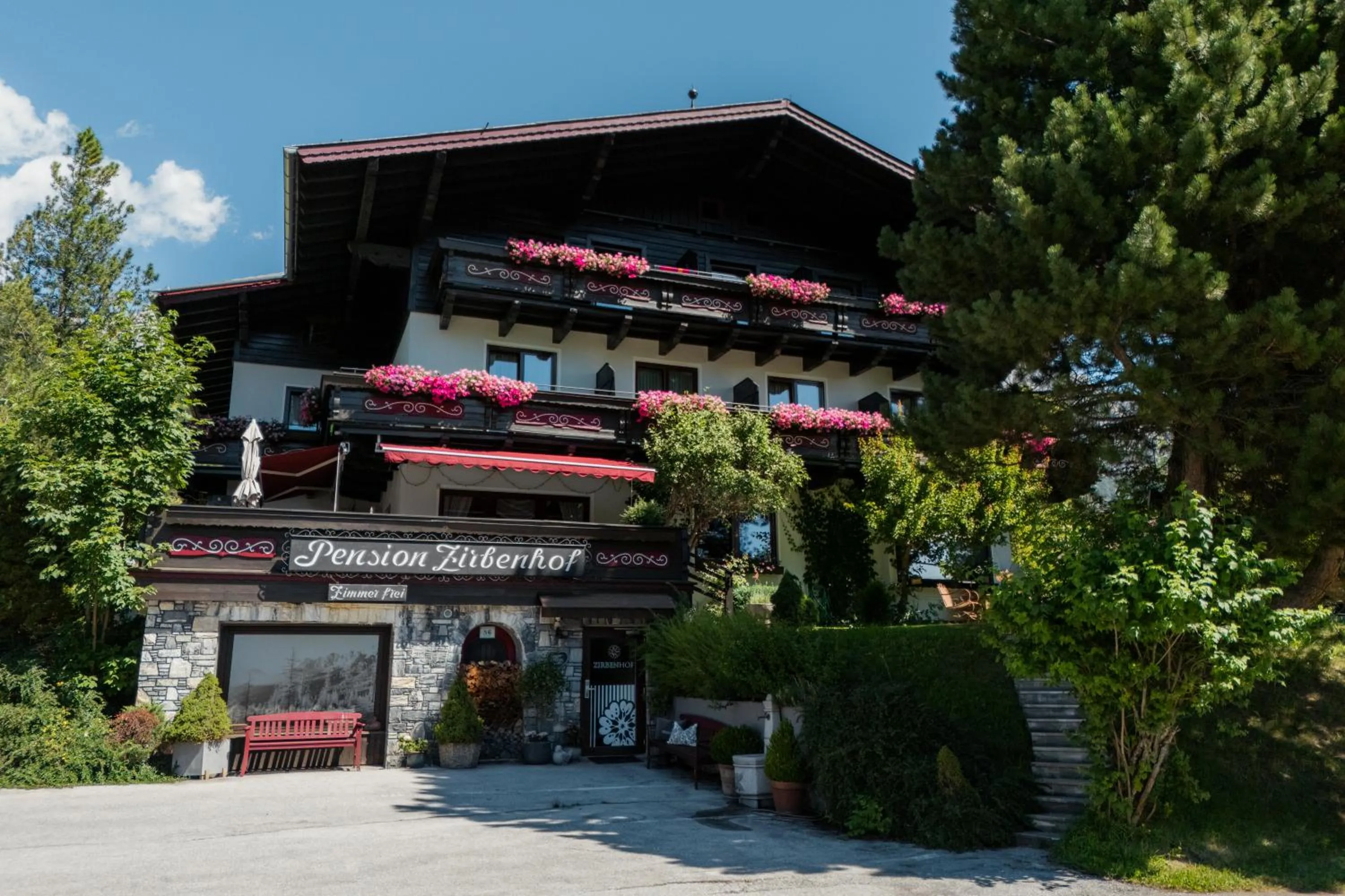 Der Zirbenhof