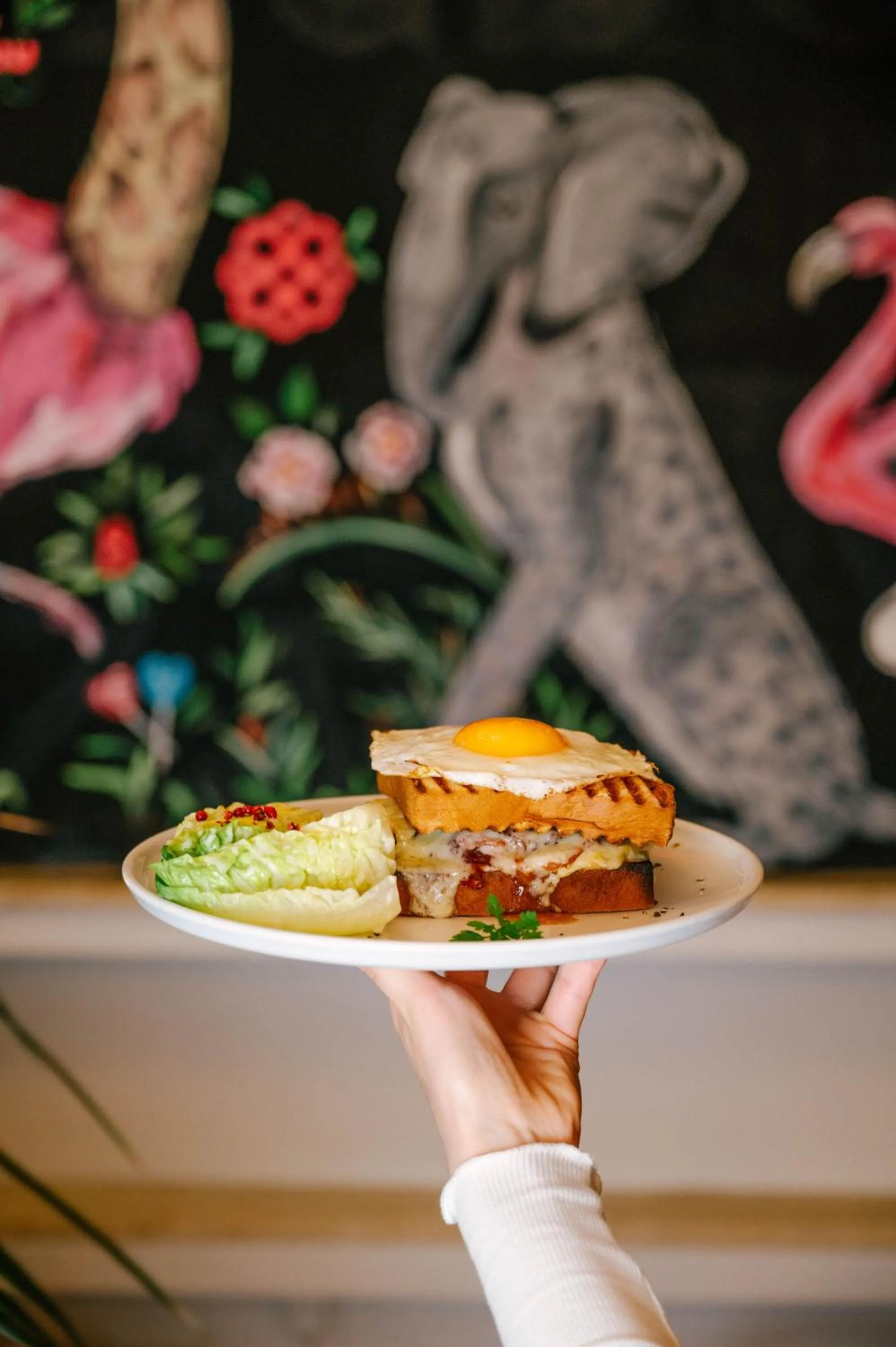 Restaurant/places to eat in Hotel Babula am Augarten