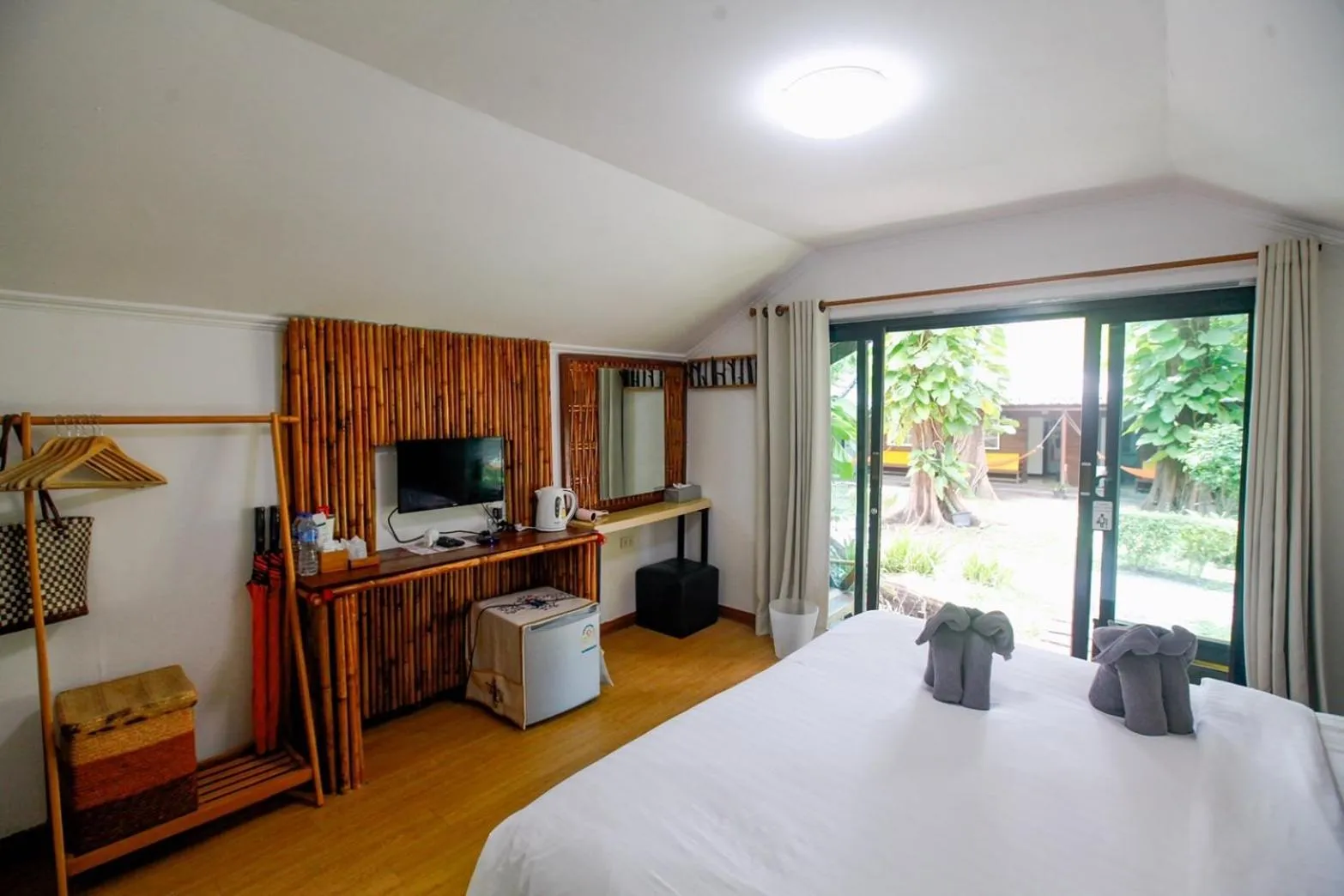 Bed in Salisa Resort