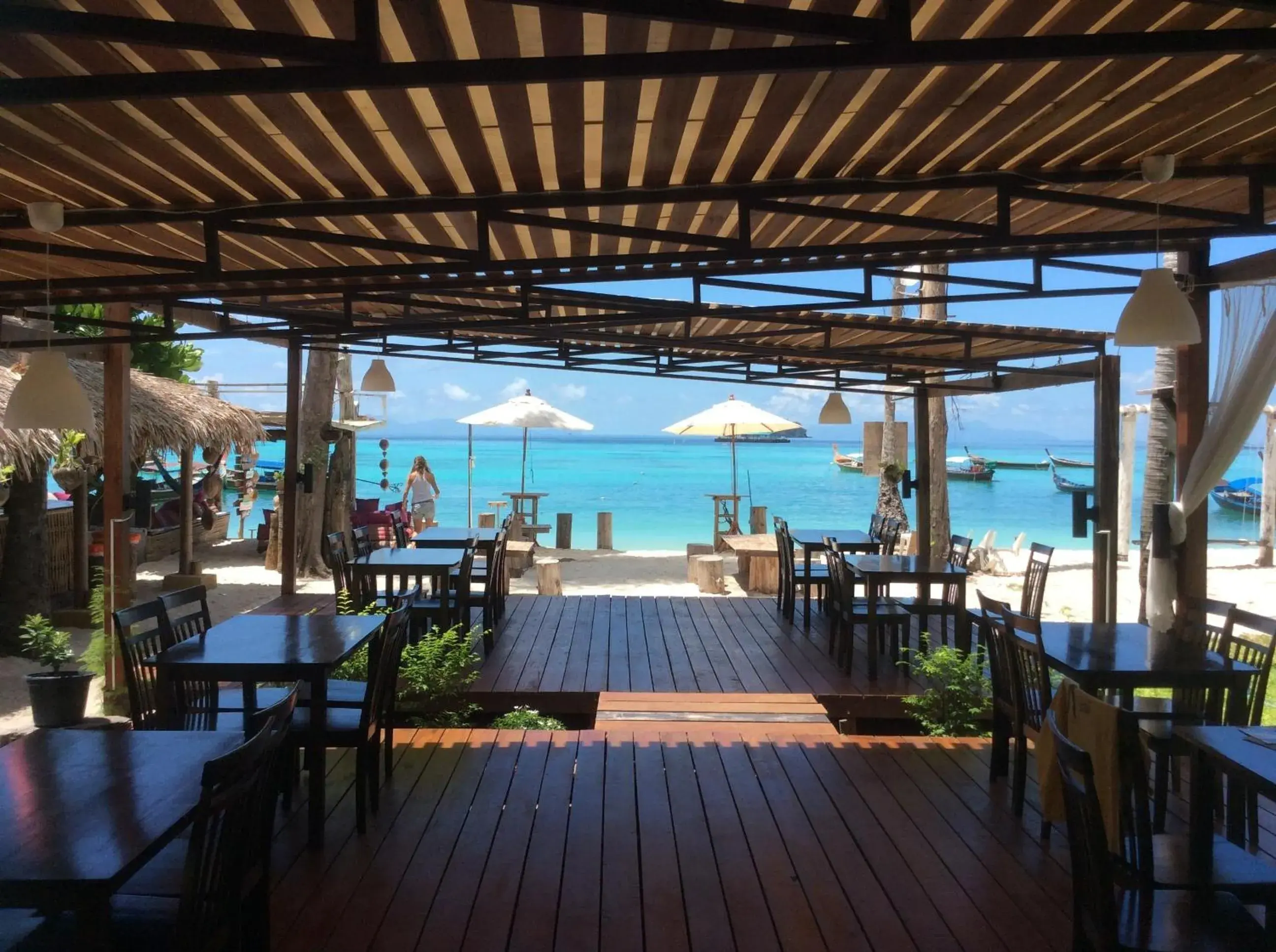 Restaurant/places to eat in Salisa Resort Restaurant/places to eat in Salisa Resort