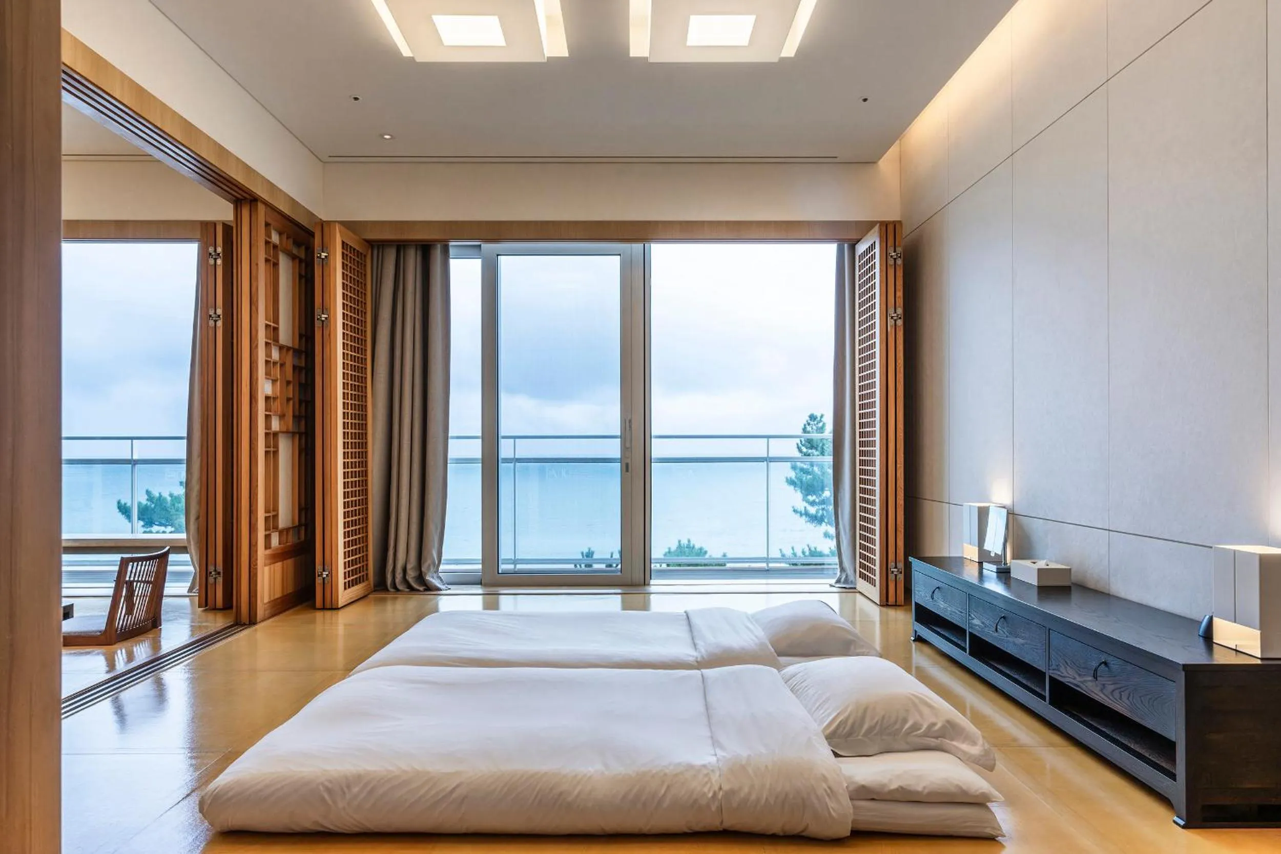 Bed in SEAMARQ HOTEL