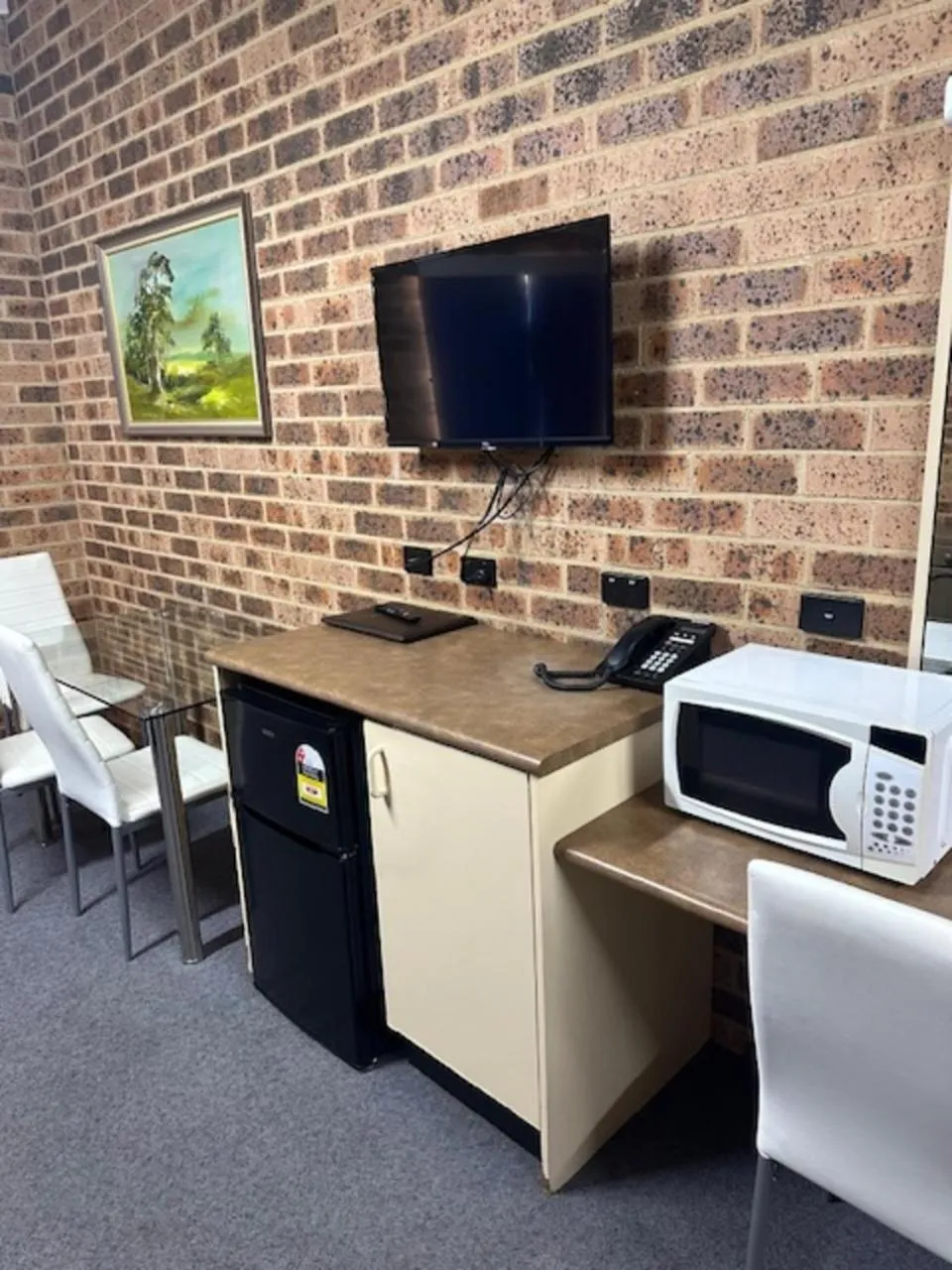 TV and multimedia in Clock Tower Motor Inn