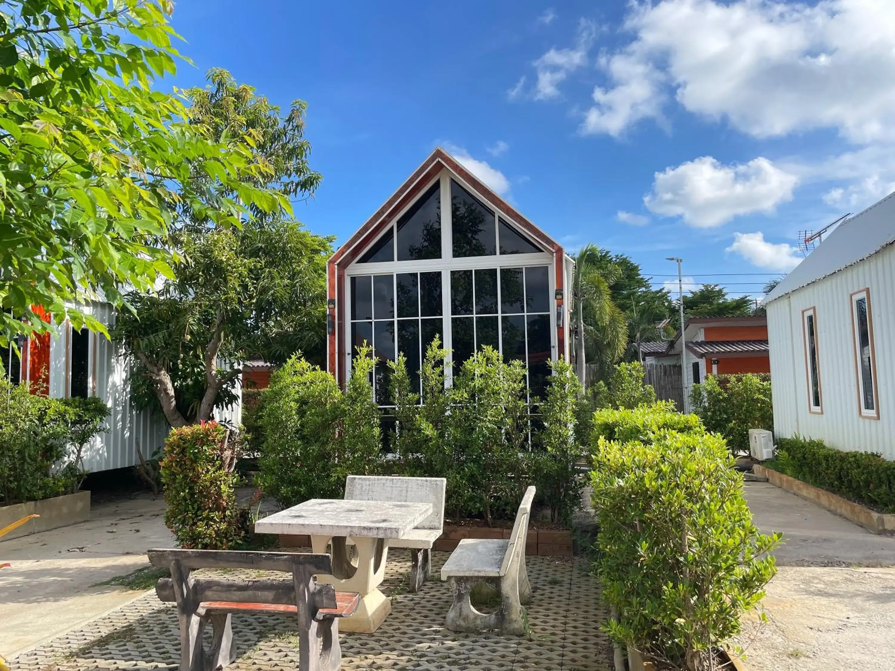 Property building in Oh Taley Resort Property building in Oh Taley Resort