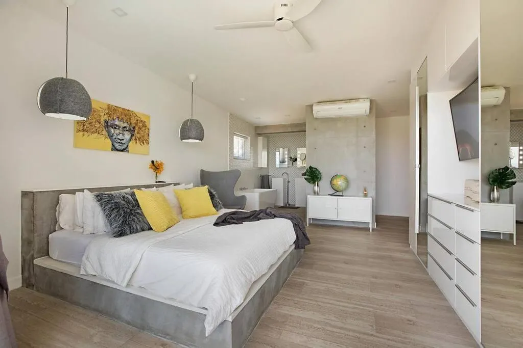 Bed in Stylish Sea View Villa, 5 Bedrooms KBR13