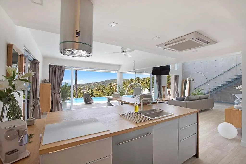 Stylish Sea View Villa, 5 Bedrooms KBR13