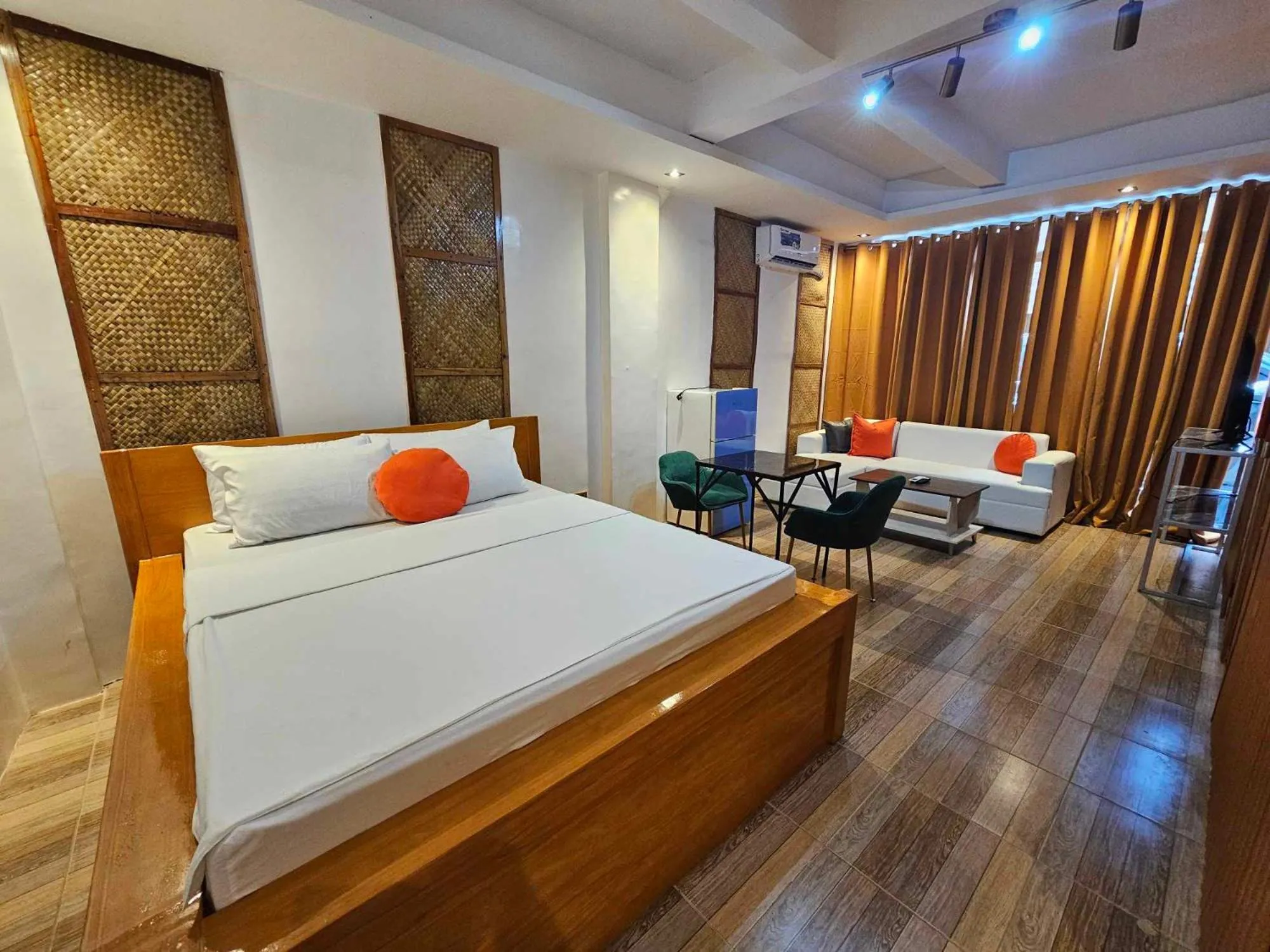 Bed in Hotel Pressie by SMS Hospitality