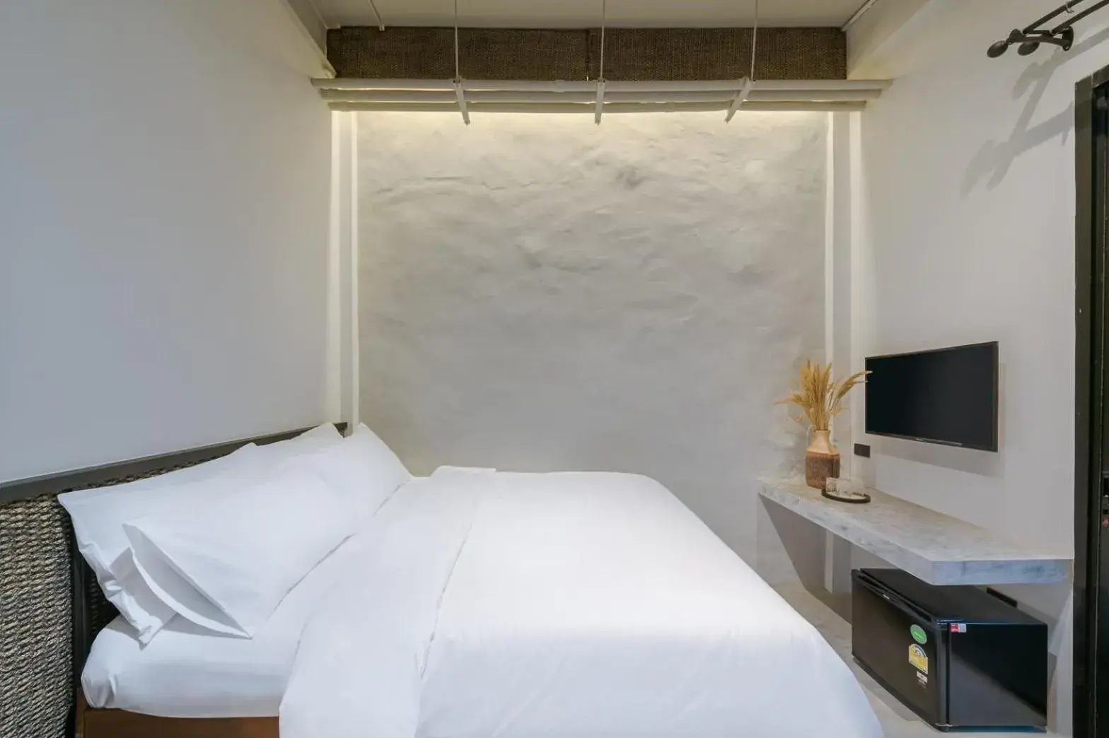 Deluxe Double Room in Siam Shelter Bangkok Deluxe Double Room in Siam Shelter Bangkok