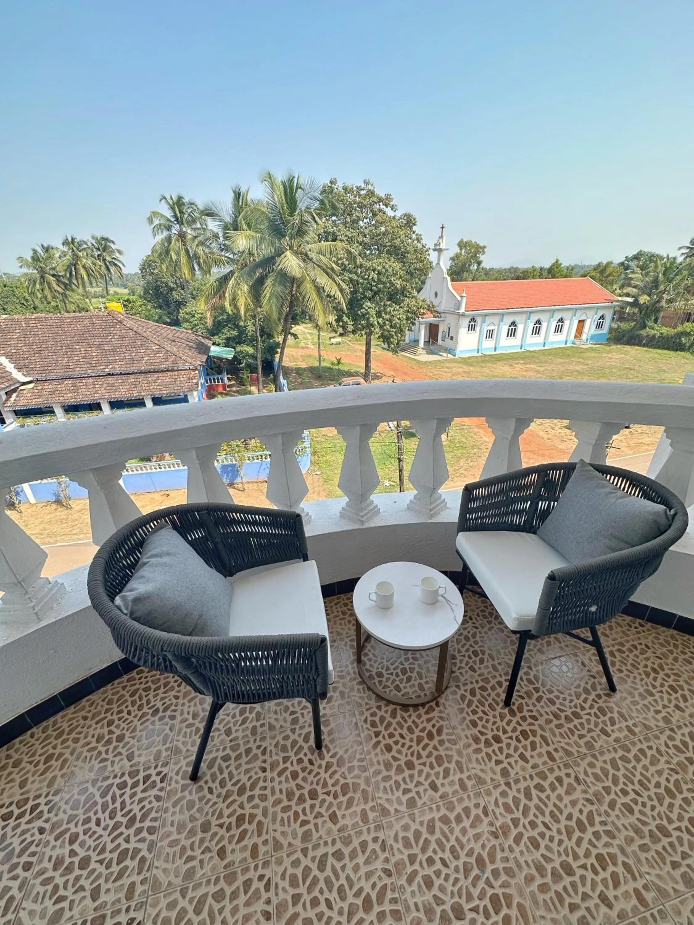 Balcony/Terrace in Azalea by Stone Wood Premier