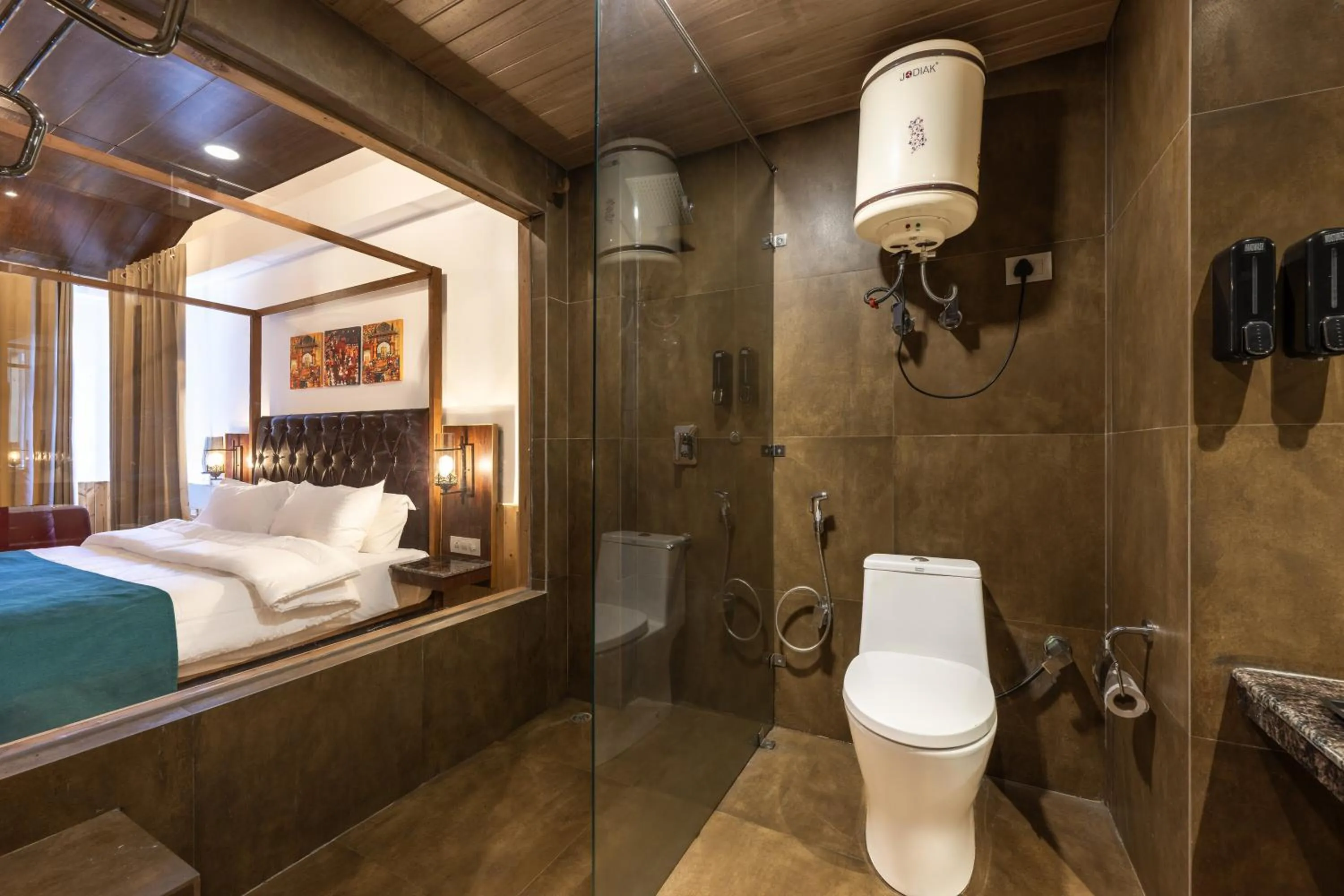 Toilet, Bed in Echor Himalayan Heights Luxe Manali