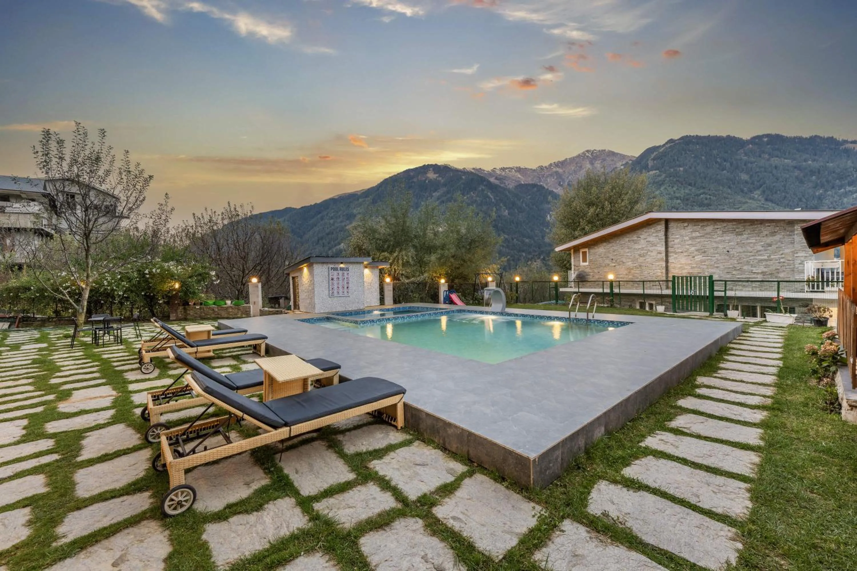 Patio in Echor Himalayan Heights Luxe Manali