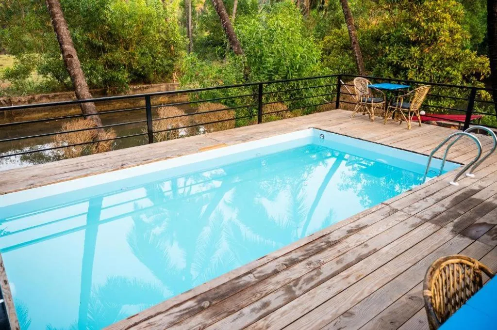 Vintage Beach Resort