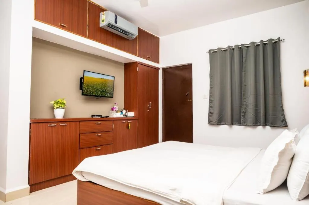 Photo of the whole room, Bed in Vintage Beach Resort