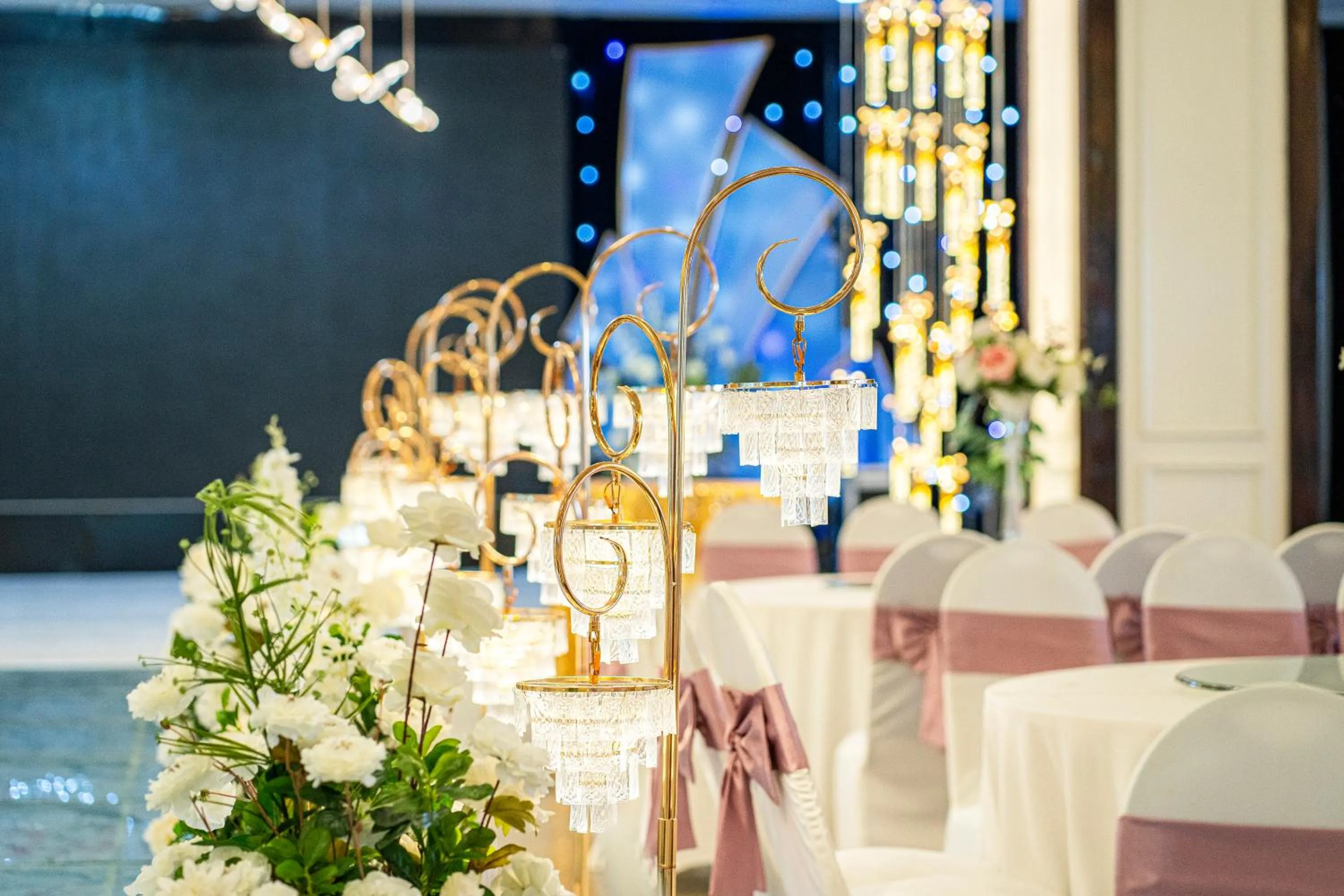 wedding in MAY PLAZA HOTEL