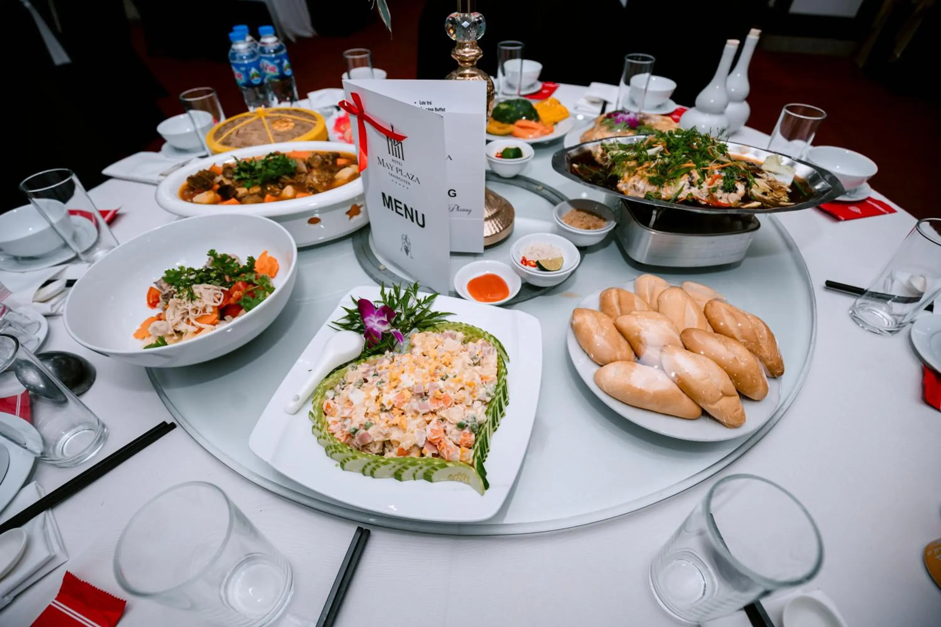 Food and drinks in MAY PLAZA HOTEL Food and drinks in MAY PLAZA HOTEL