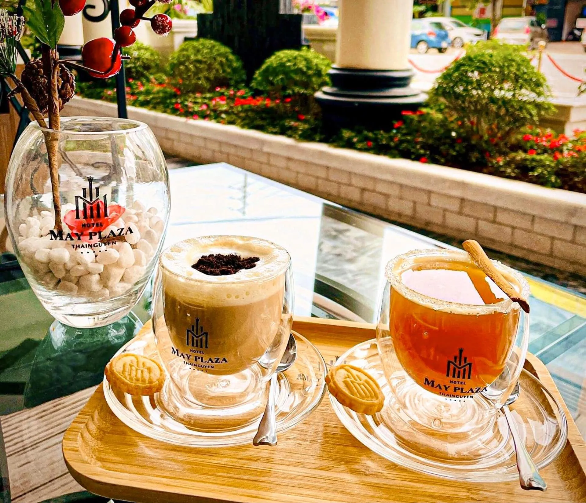 Day in MAY PLAZA HOTEL