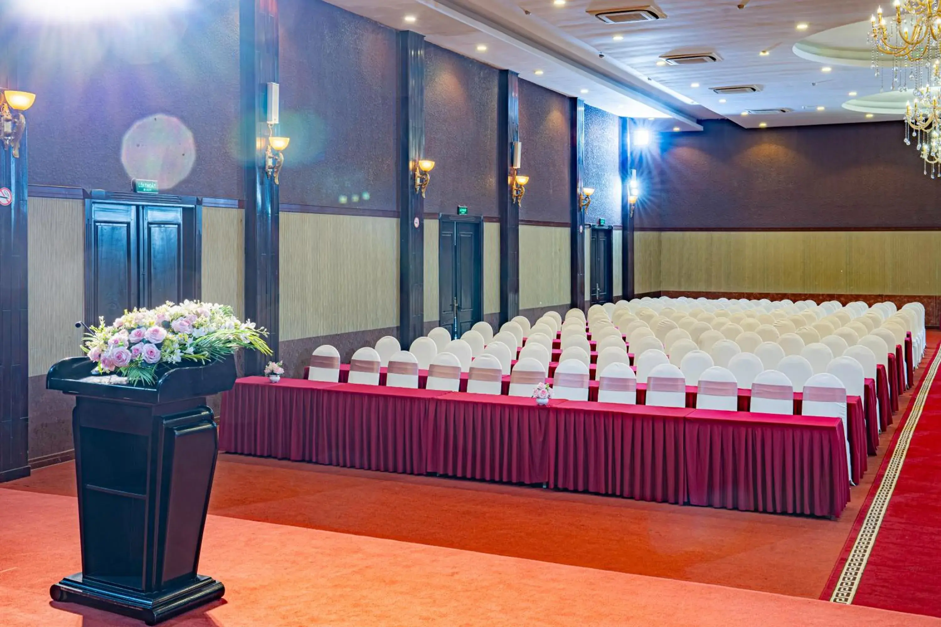 Living room in MAY PLAZA HOTEL Living room in MAY PLAZA HOTEL