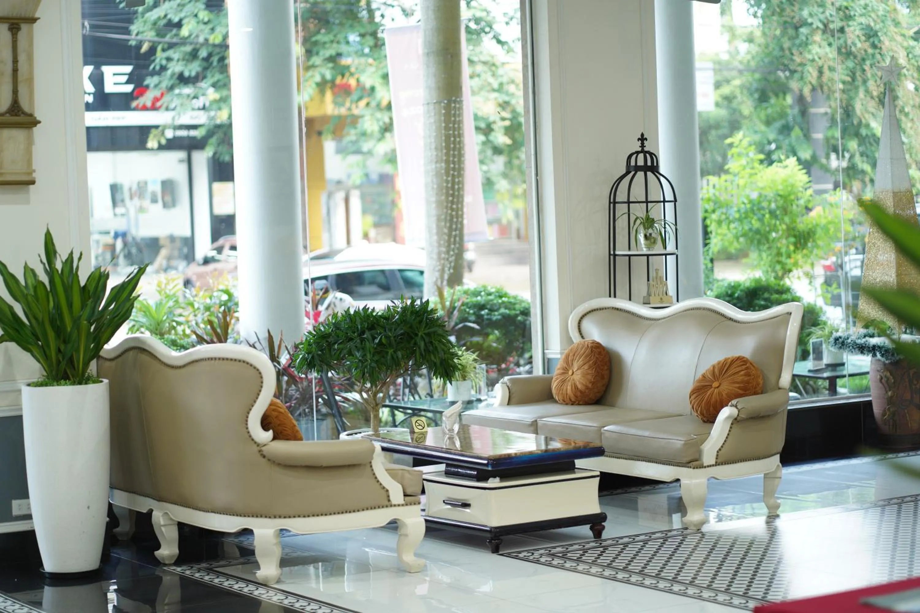 Patio in MAY PLAZA HOTEL