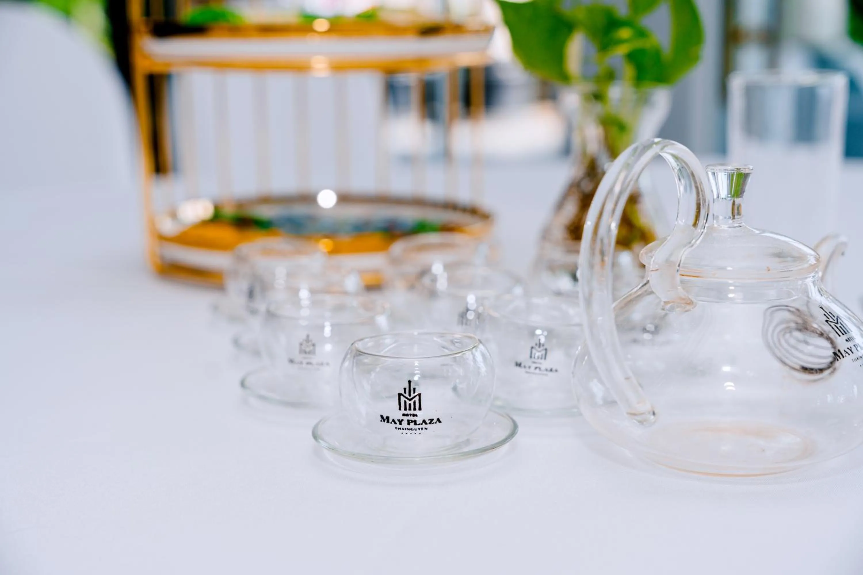 Food and drinks in MAY PLAZA HOTEL