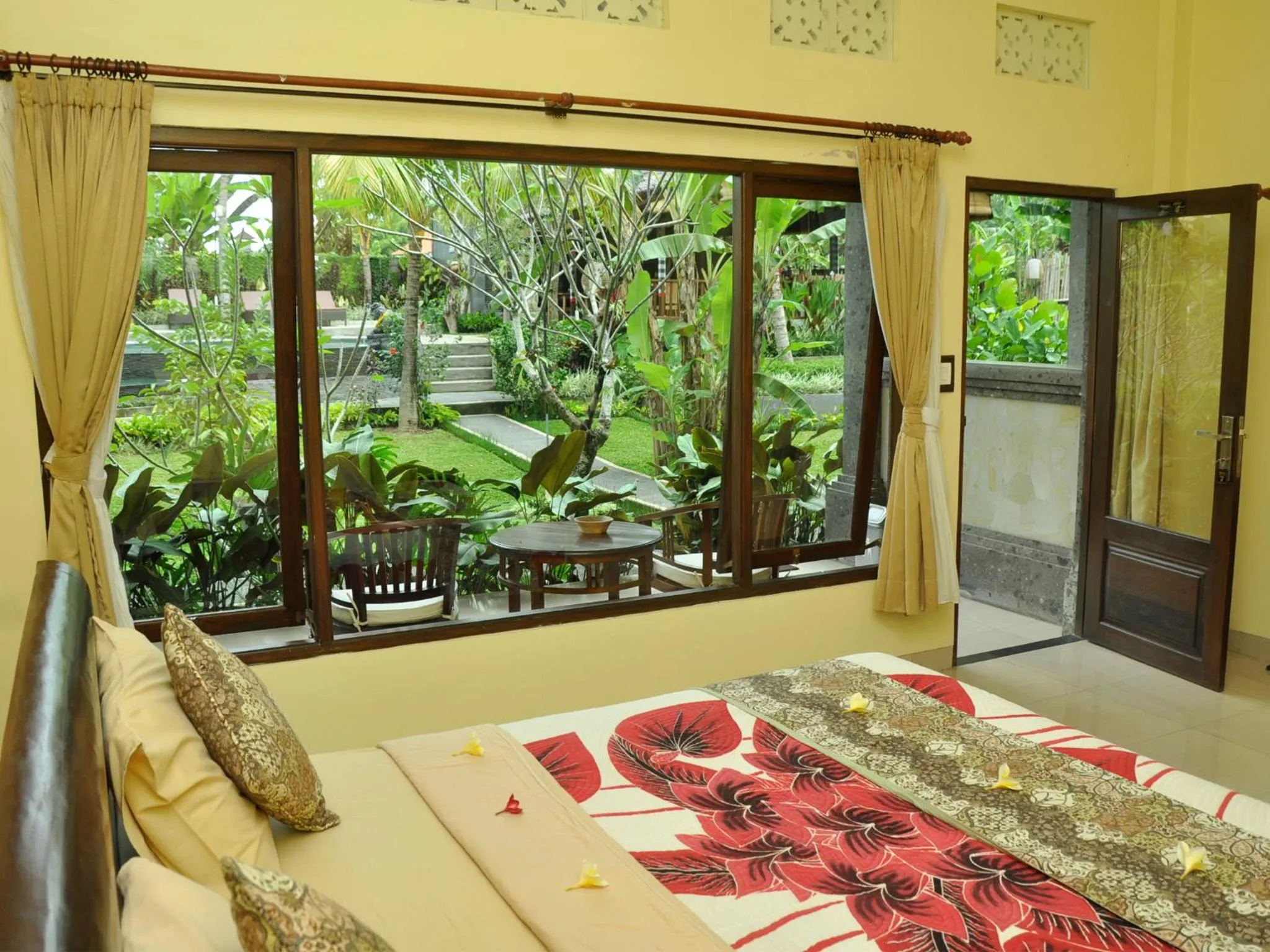 Garden view in Bucu Guest House