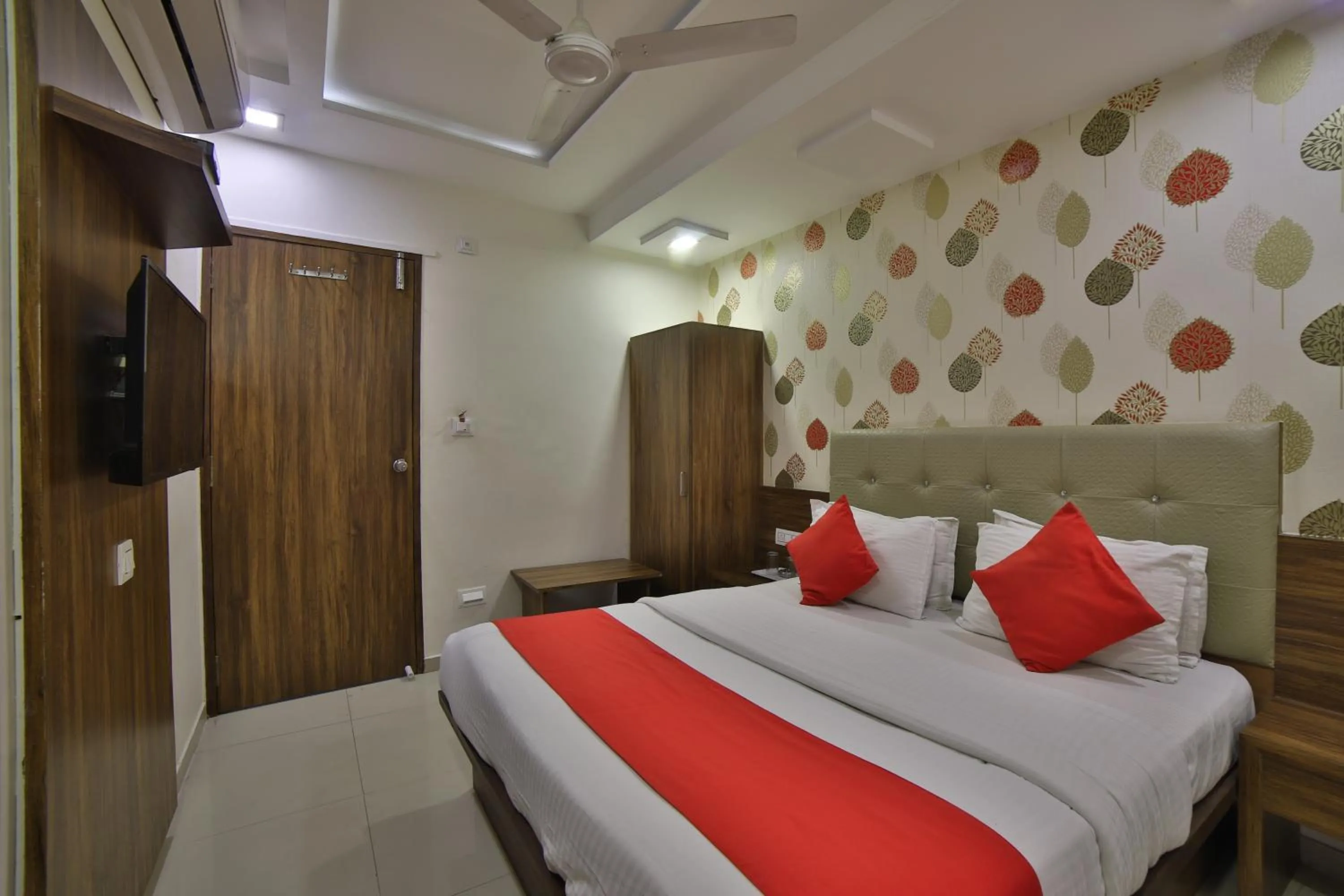 Hotel Sunstar Inn