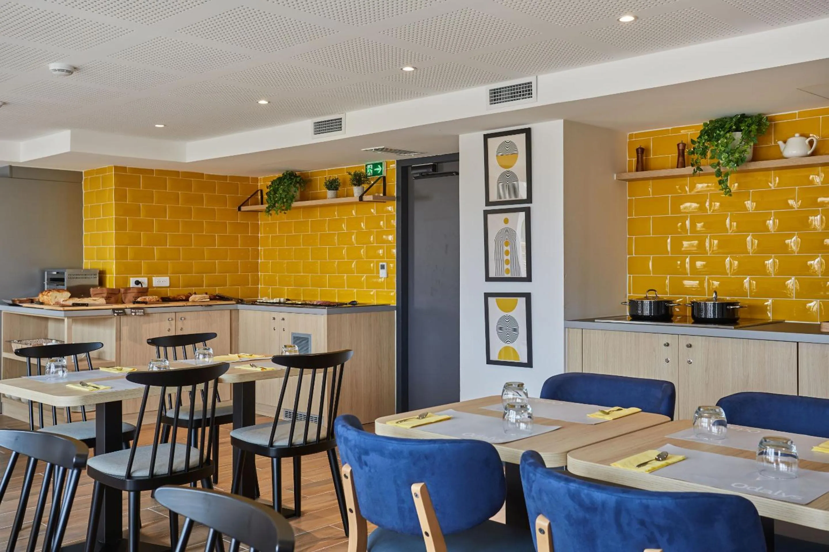 Breakfast in Appart'hôtel Odalys City - Nîmes Arènes - Palais des Congrès