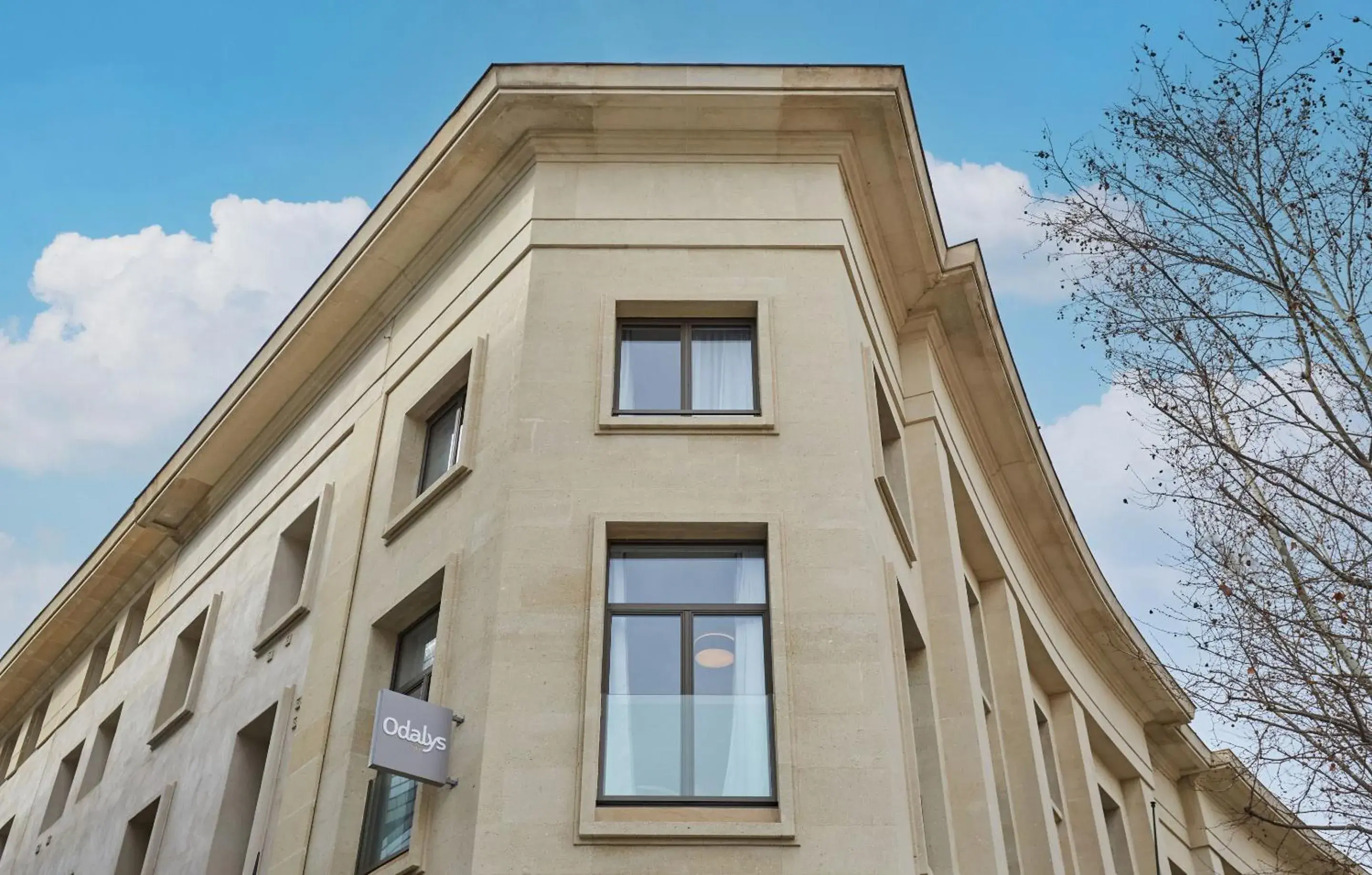 Property building in Appart'hôtel Odalys City - Nîmes Arènes - Palais des Congrès Property building in Appart'hôtel Odalys City - Nîmes Arènes - Palais des Congrès