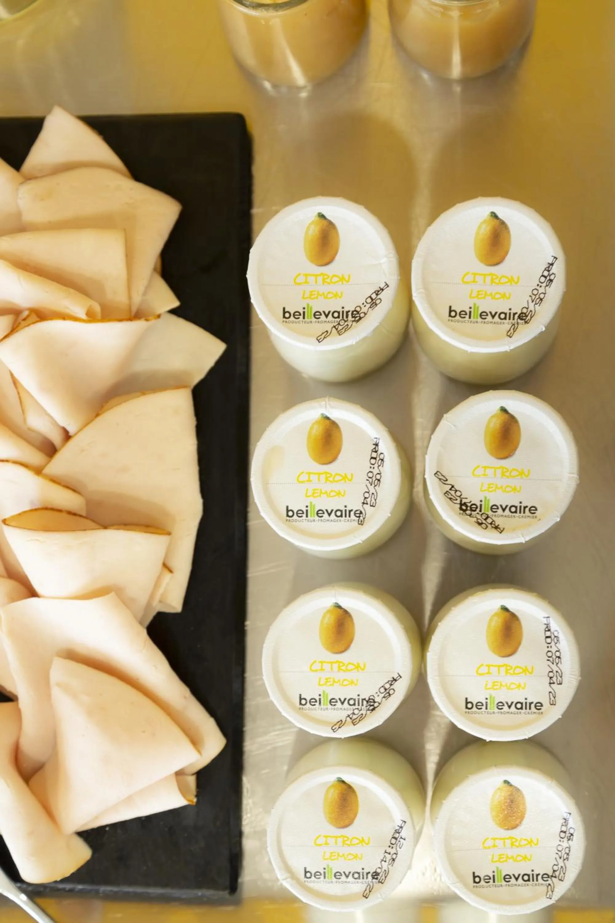 Breakfast in Appart'hôtel Odalys City - Nîmes Arènes - Palais des Congrès