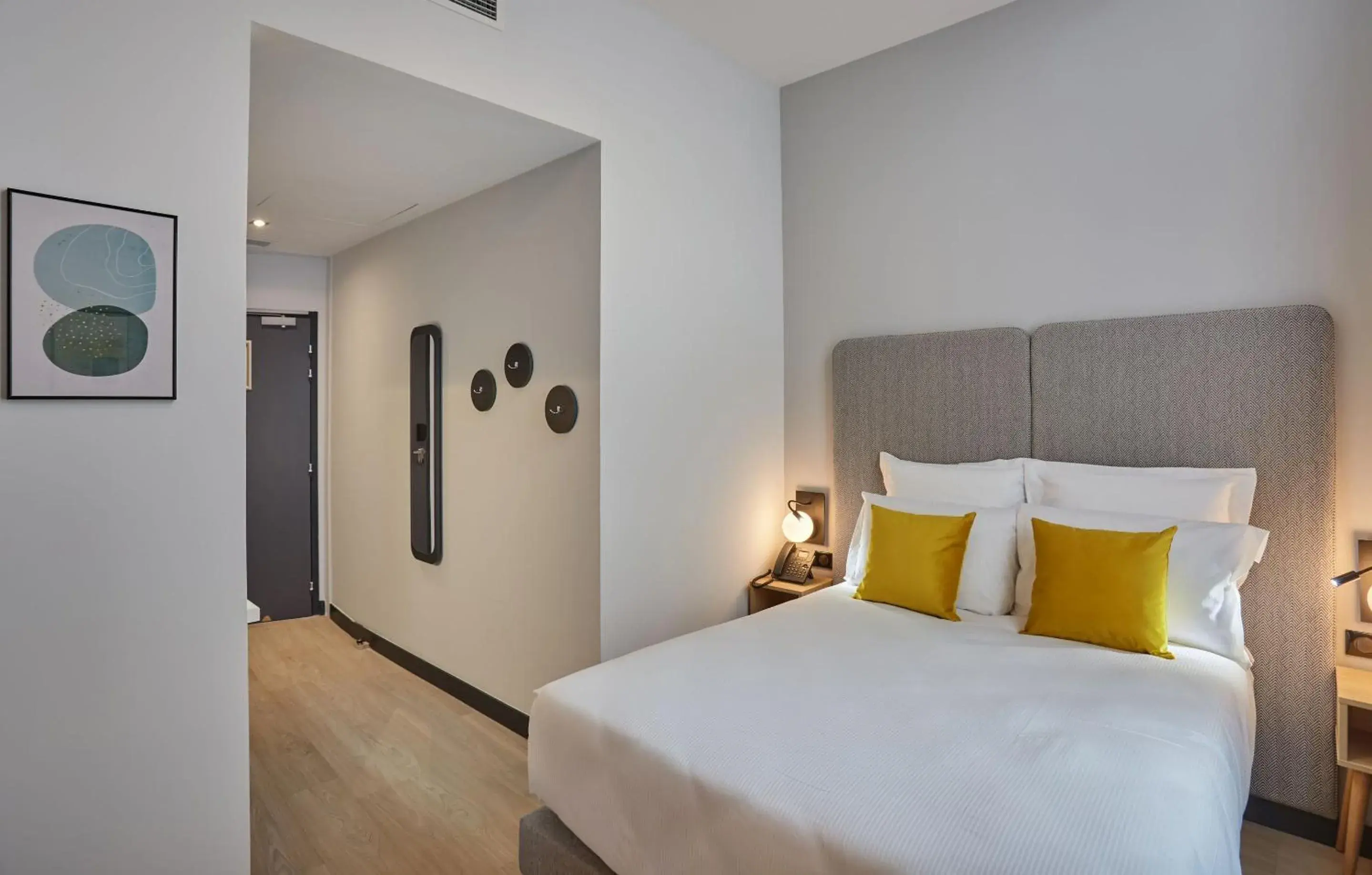 Bedroom, Bed in Appart'hôtel Odalys City - Nîmes Arènes - Palais des Congrès Bedroom, Bed in Appart'hôtel Odalys City - Nîmes Arènes - Palais des Congrès